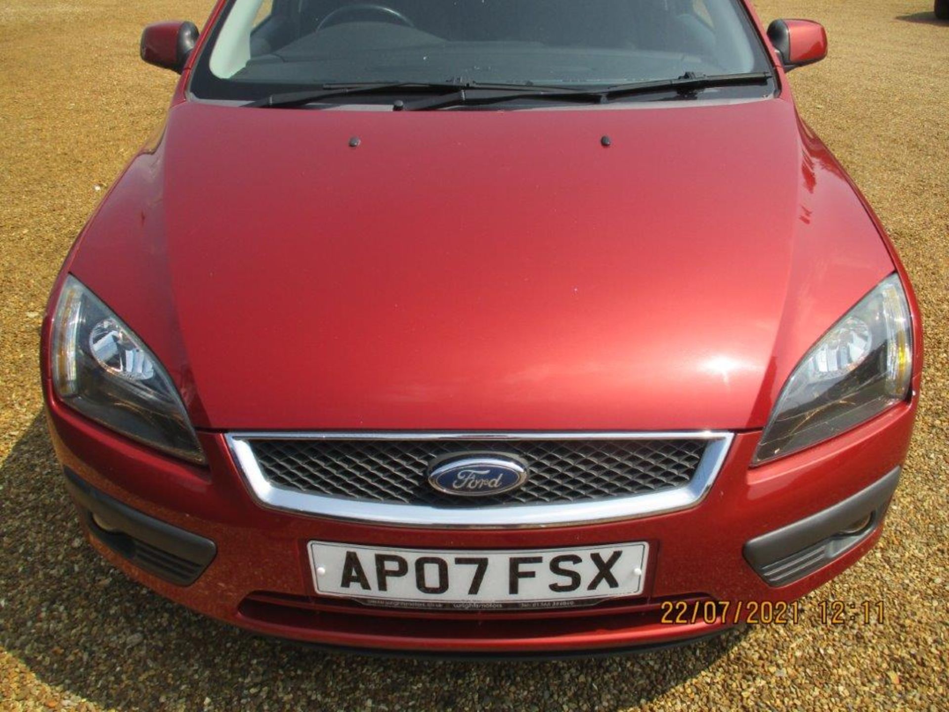 07 07 Ford Focus Zetec Climate - Image 2 of 18