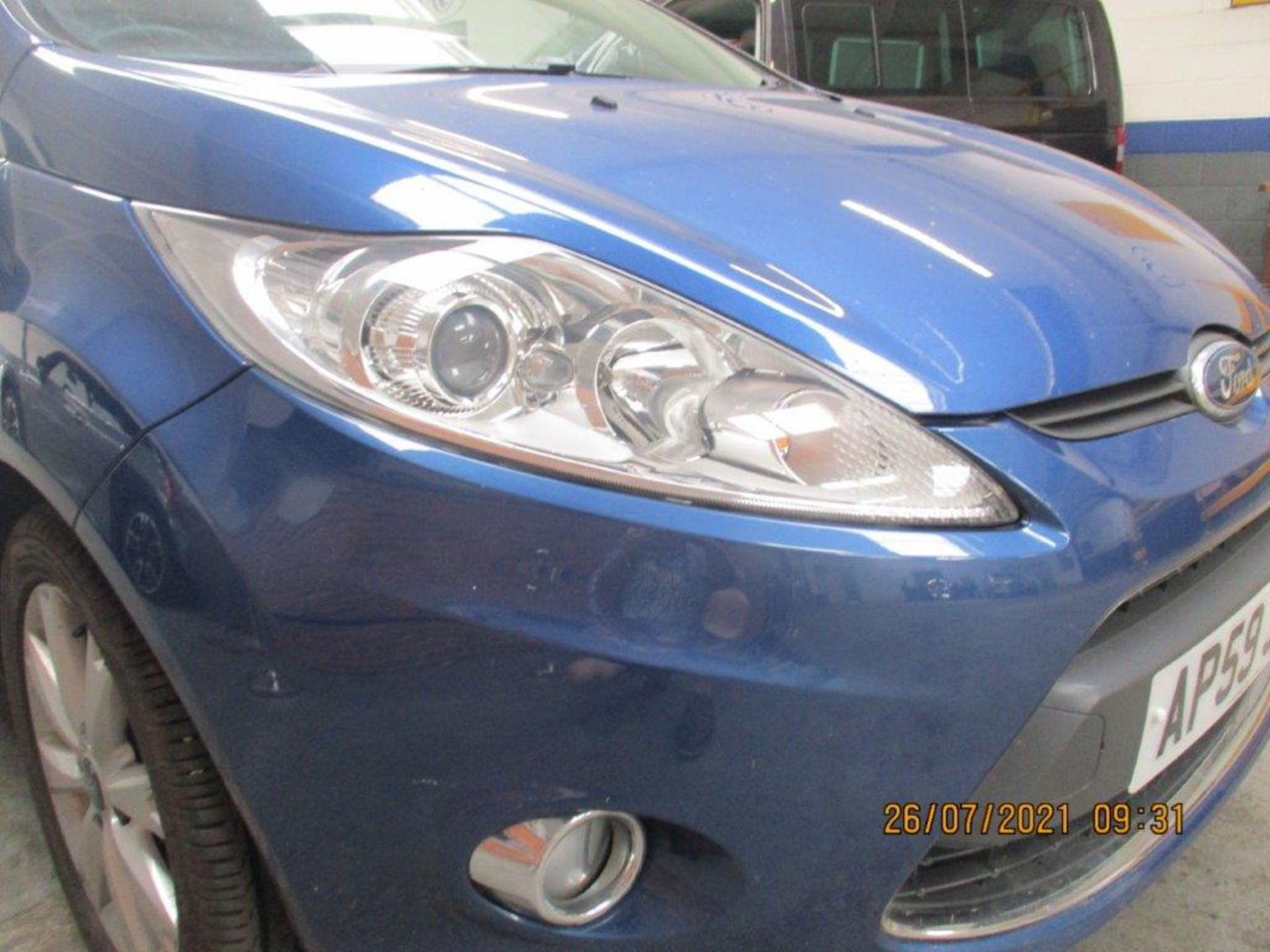 59 10 Ford Fiesta Zetec - Image 10 of 23