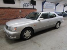 2000 Lexus LS400