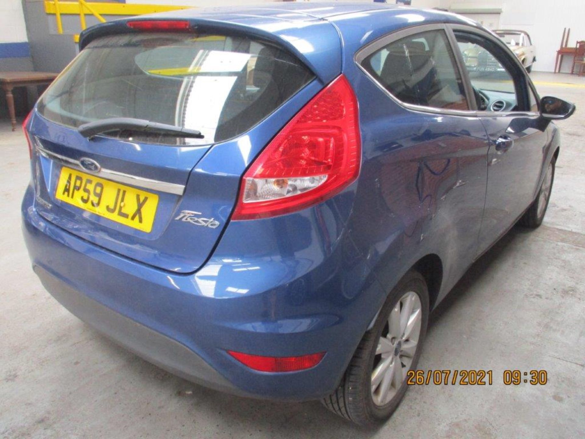 59 10 Ford Fiesta Zetec - Image 13 of 23