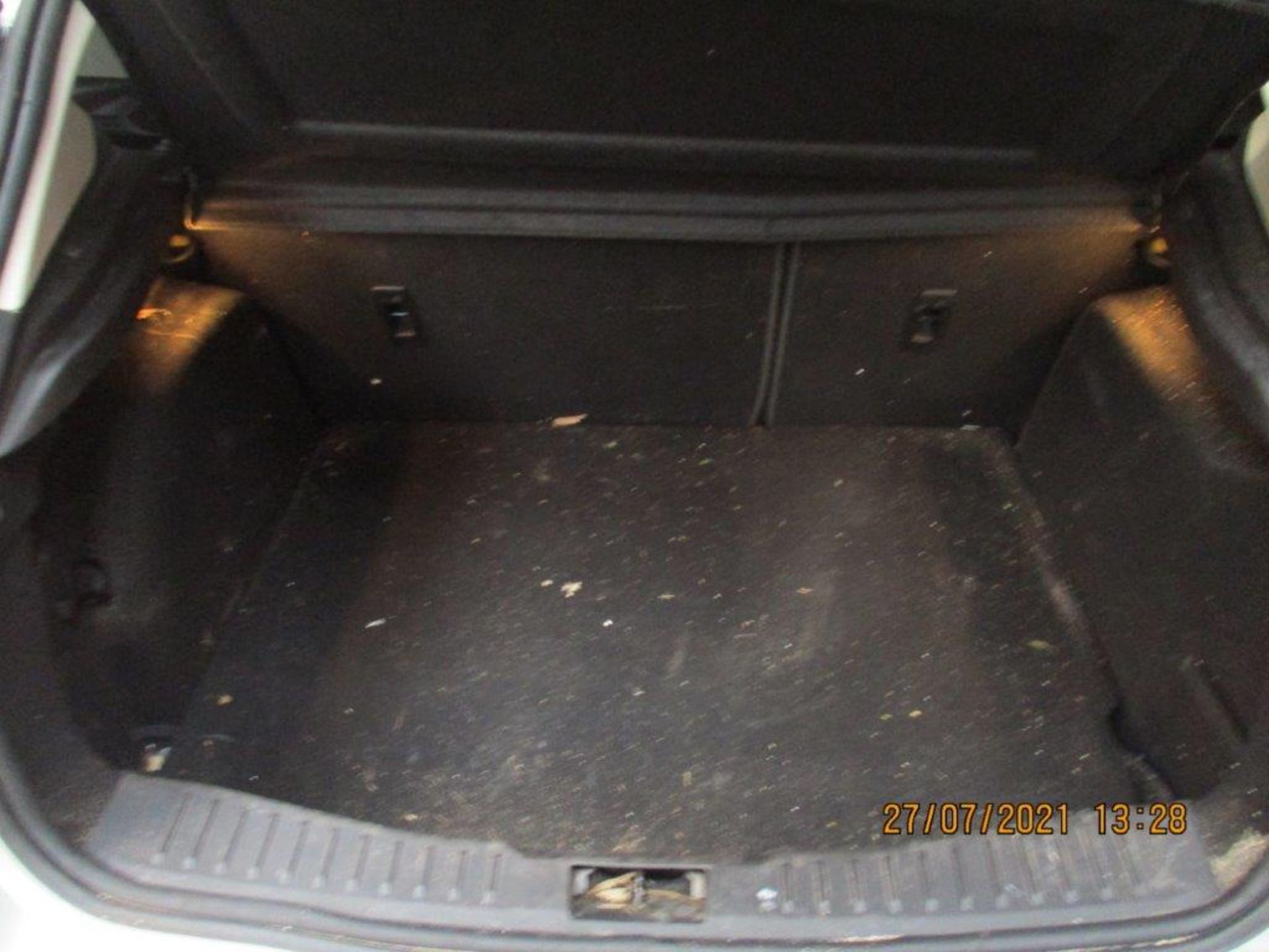 14 14 Ford Focus Titanium Navigator - Image 20 of 24