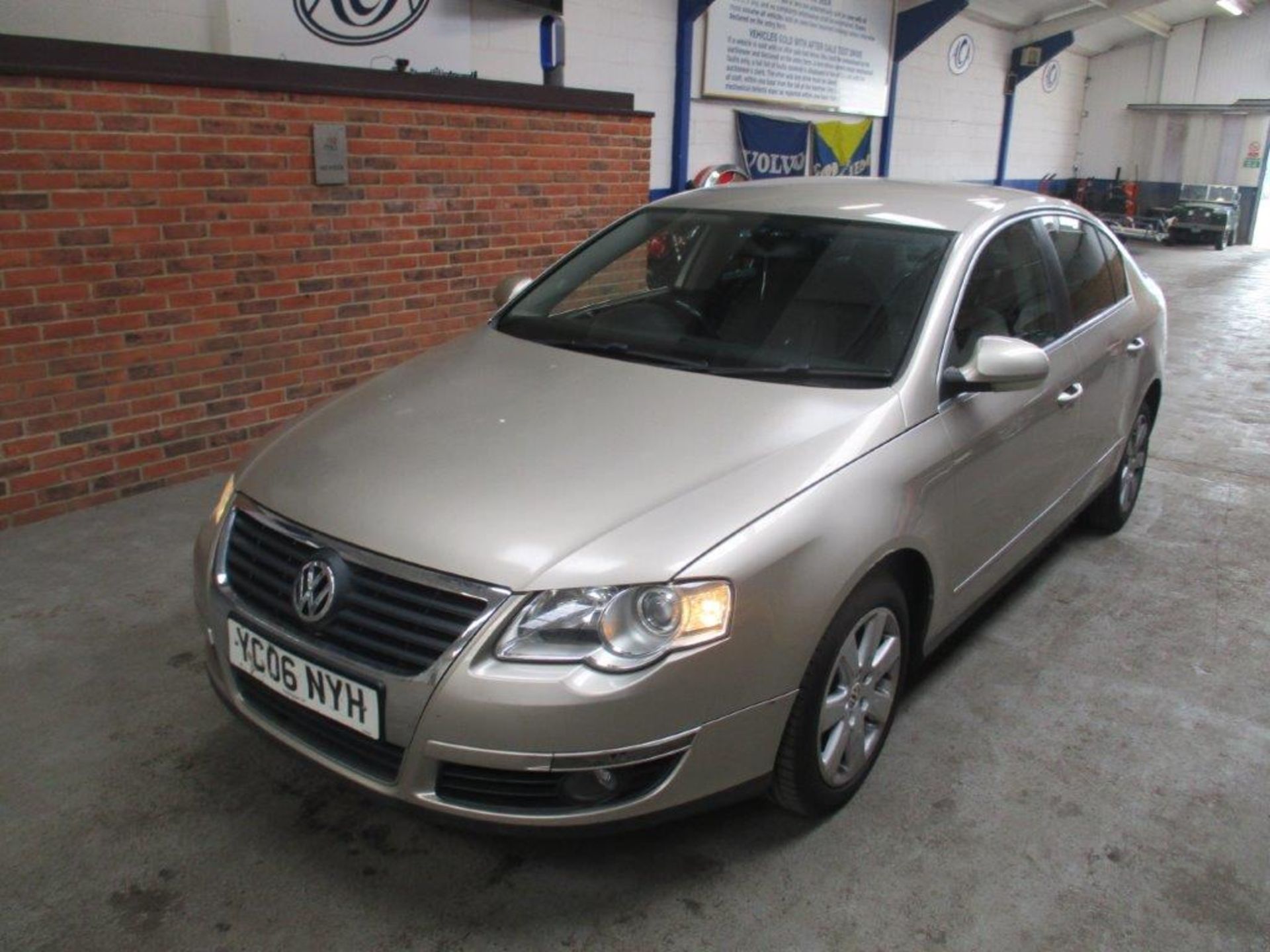 06 06 VW Passat Sport TDI 140 Auto