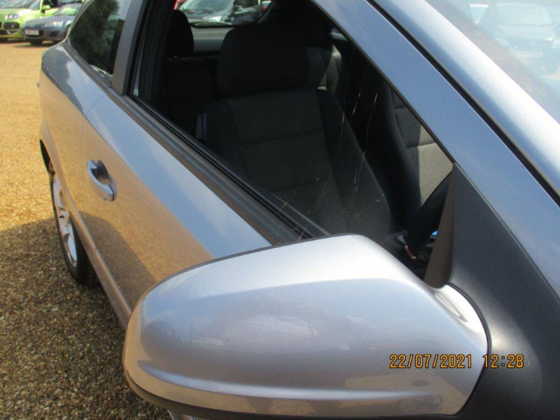 56 06 Vauxhall Astra SXi - Image 9 of 20