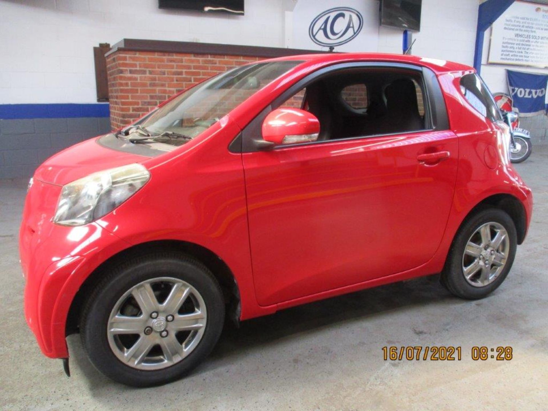 59 09 Toyota iQ2 VVT-i