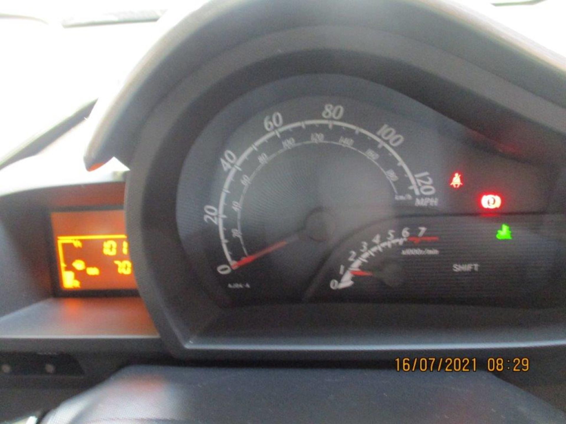 59 09 Toyota iQ2 VVT-i - Image 20 of 21