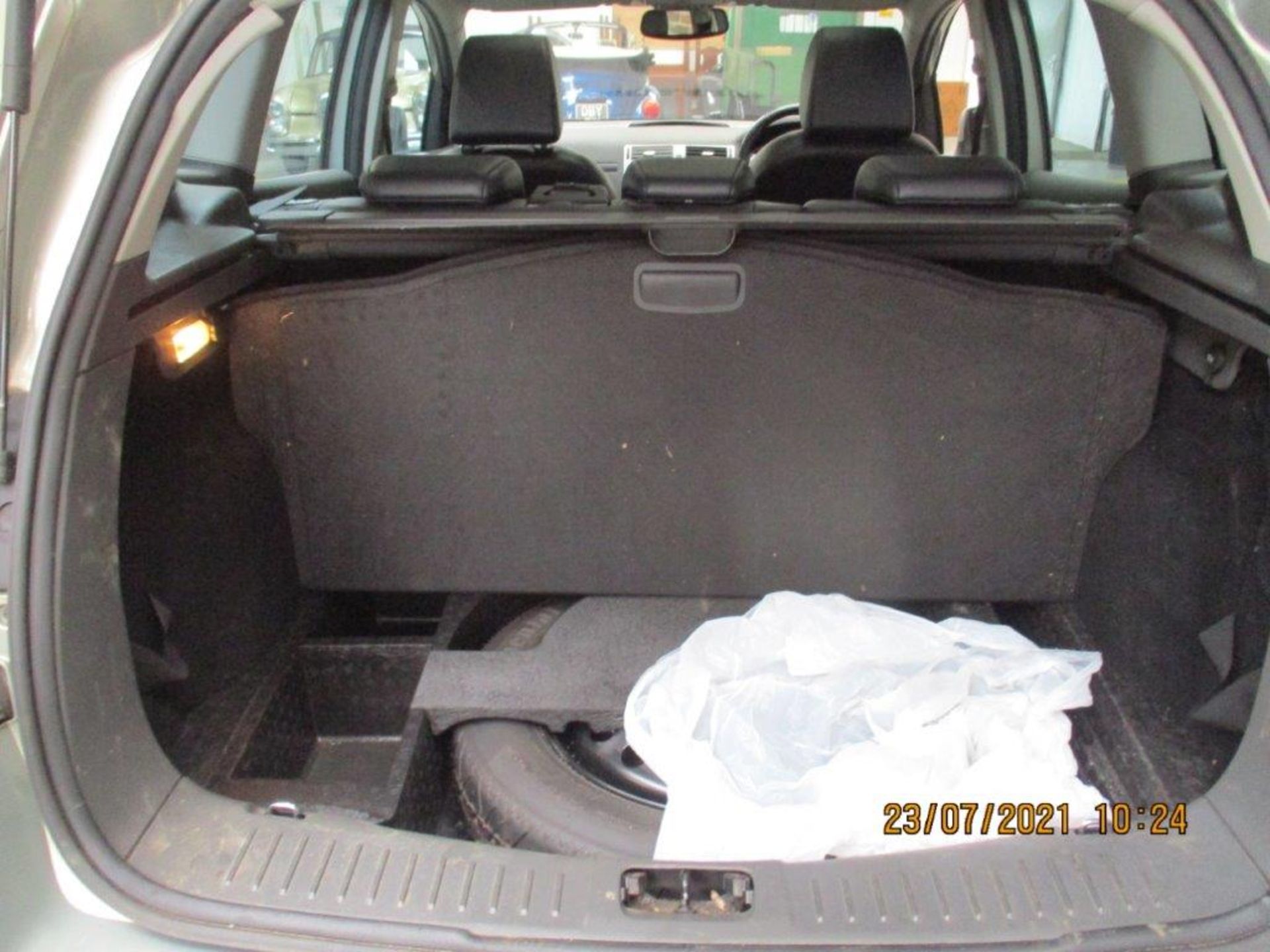 08 08 Ford Kuga Titanium TDCi - Image 19 of 21