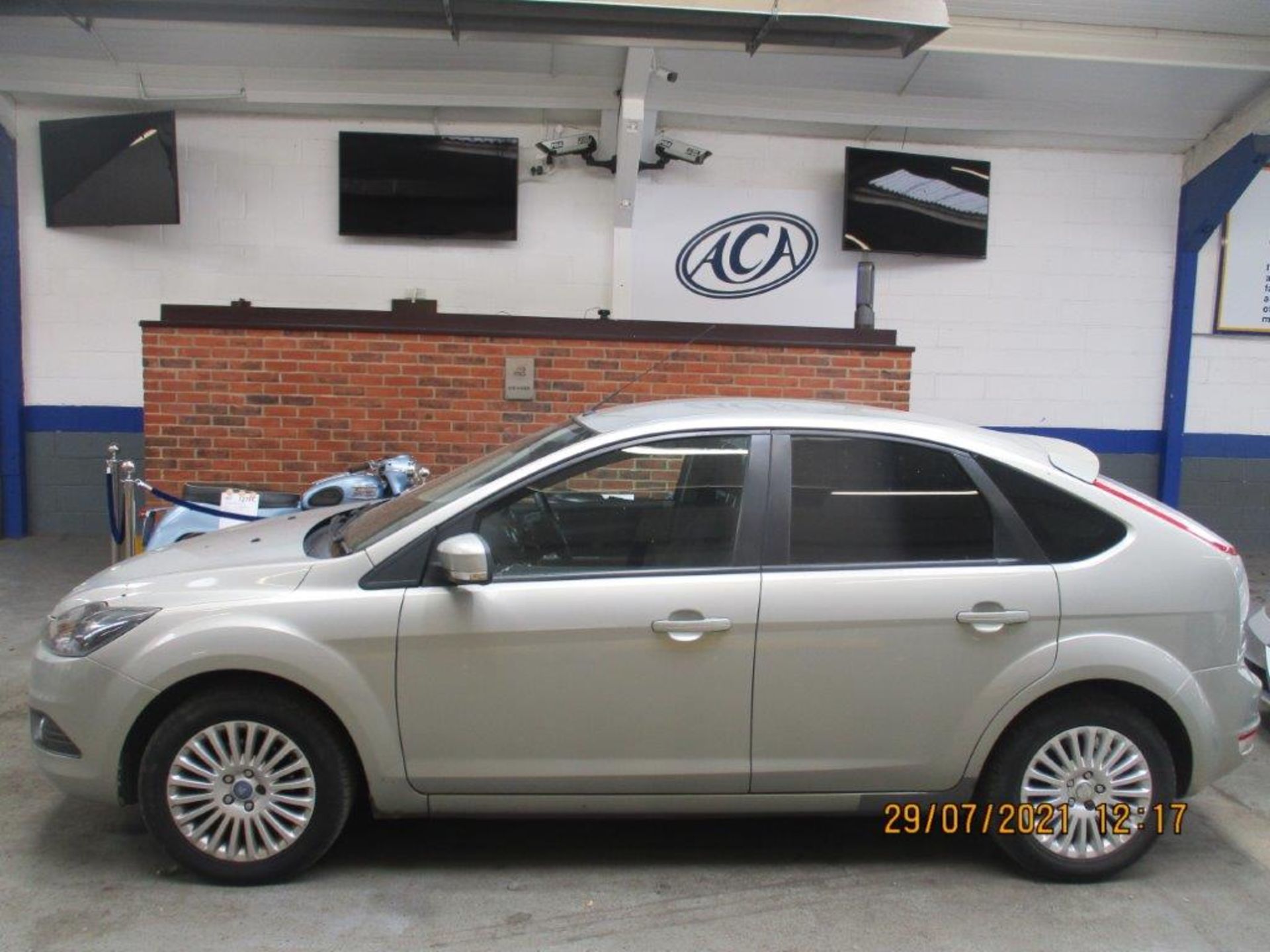 09 09 Ford Focus Titanium 100 - Image 2 of 21