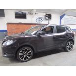 64 15 Nissan Qashqai Tekna DCi