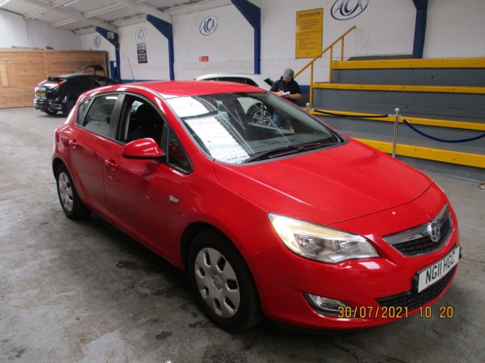 11 11 Vauxhall Astra Exclusiv 113 - Image 4 of 11