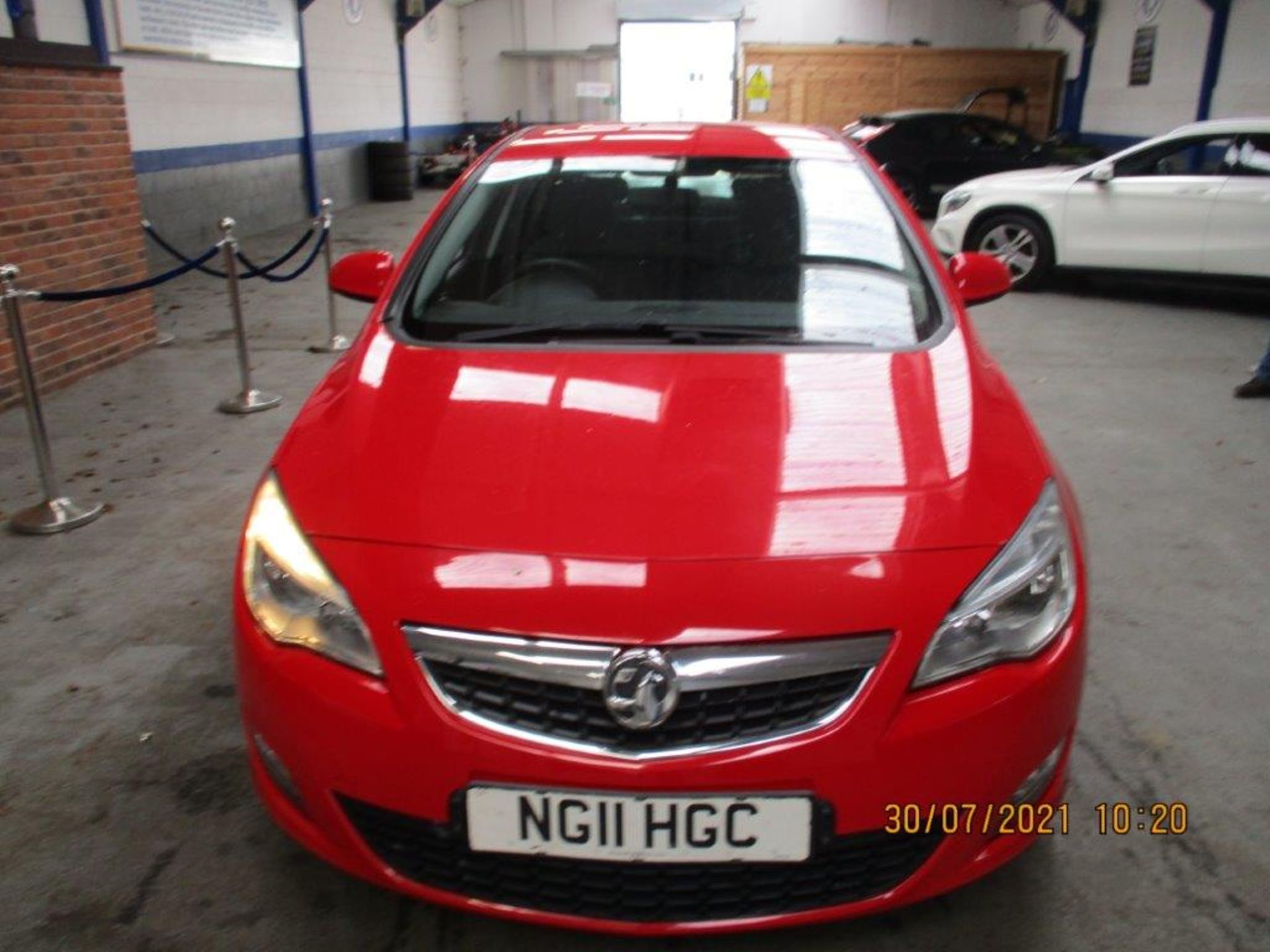 11 11 Vauxhall Astra Exclusiv 113 - Image 2 of 11