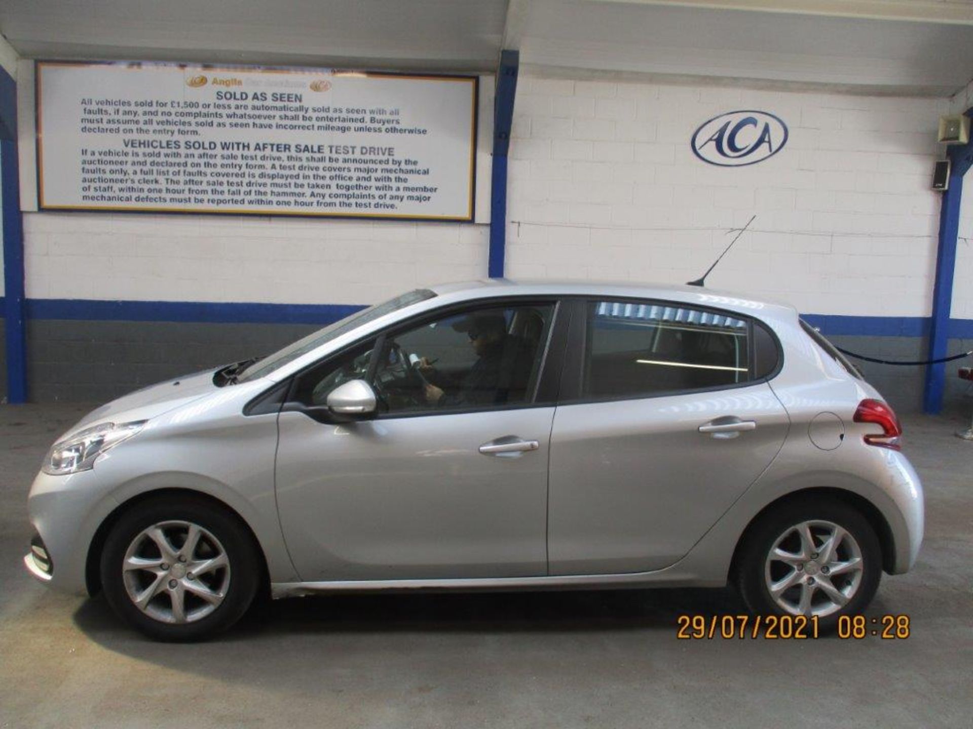 17 67 Peugeot 208 Active 5dr - Image 2 of 18