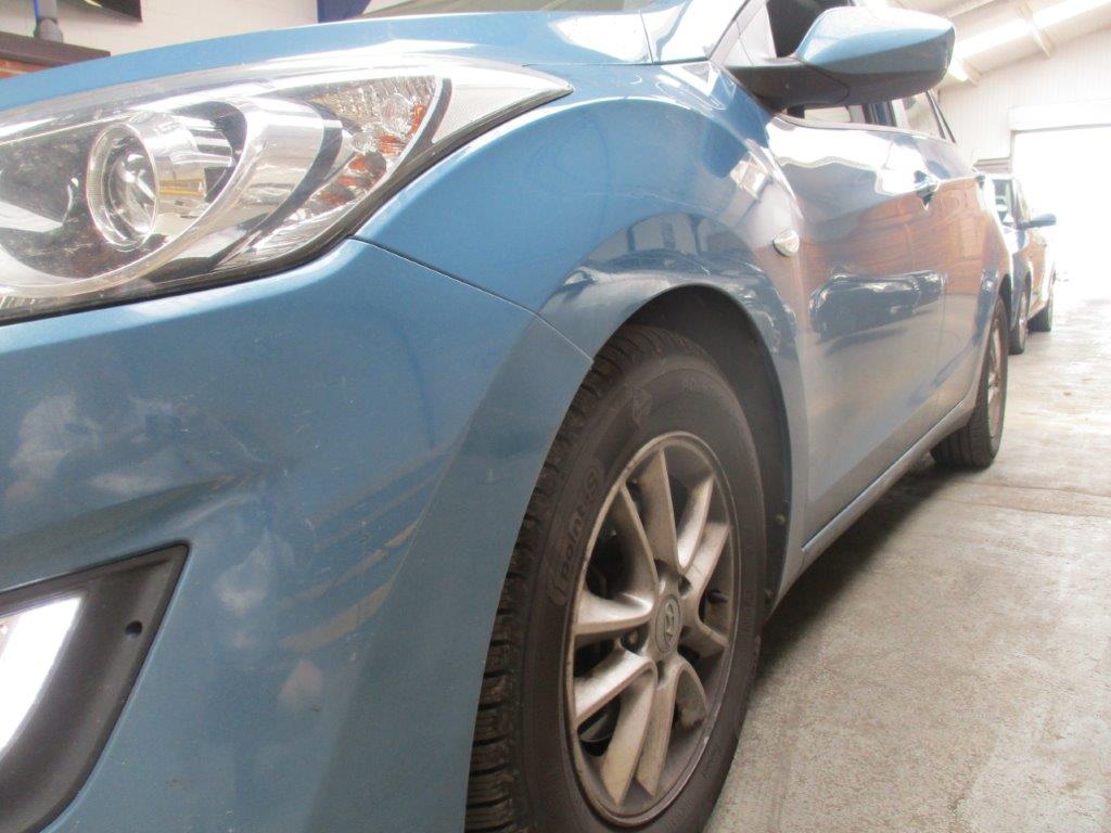 14 14 Hyundai i30 Active Blue Drive - Image 7 of 21