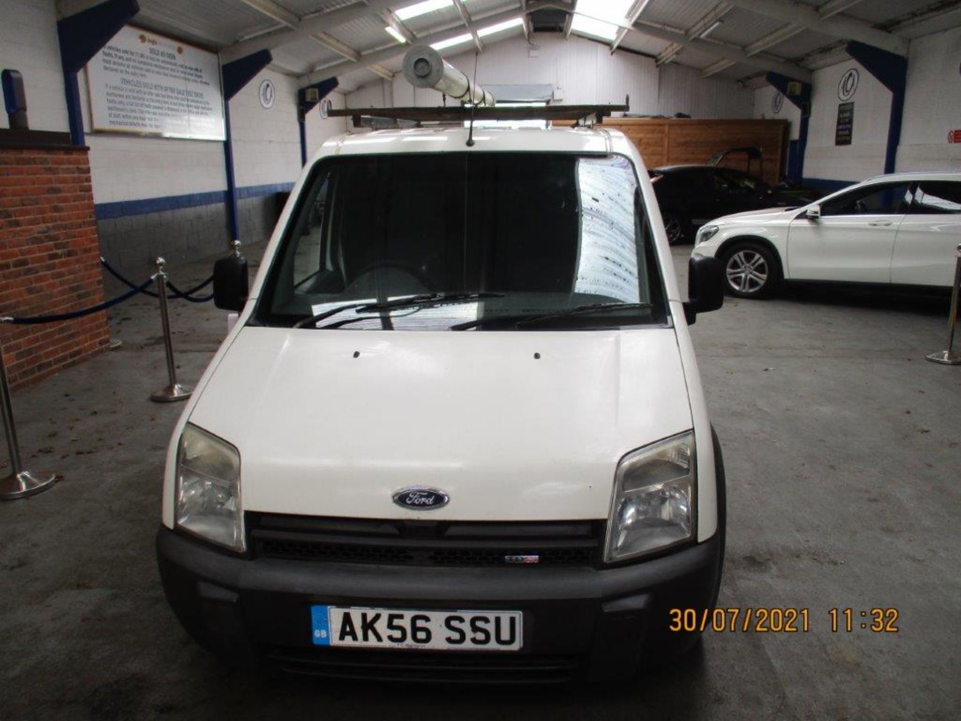 56 06 Ford Transit Connect L 200 TD - Image 2 of 13