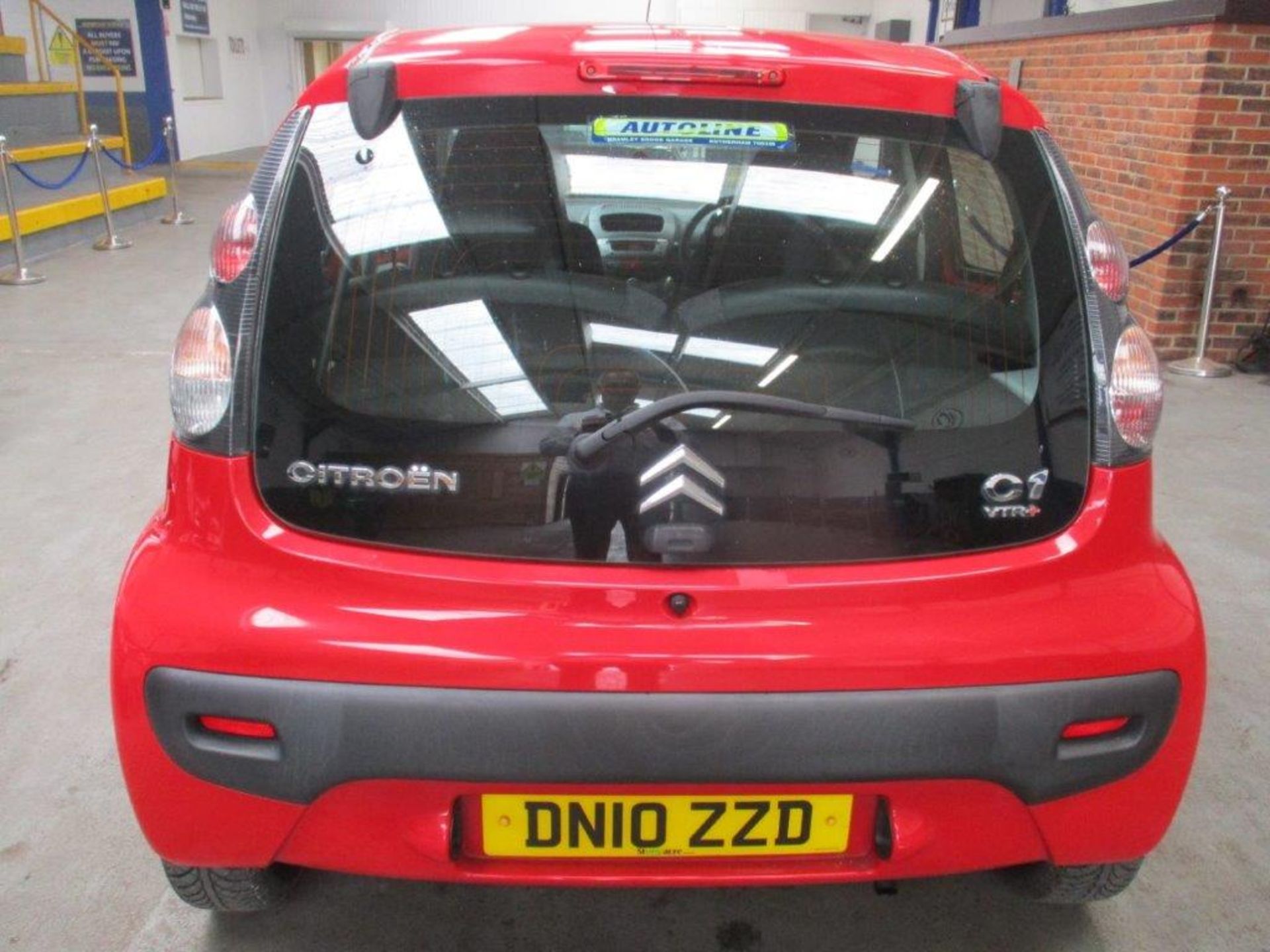 10 10 Citroen C1 VTR+ - Image 4 of 19