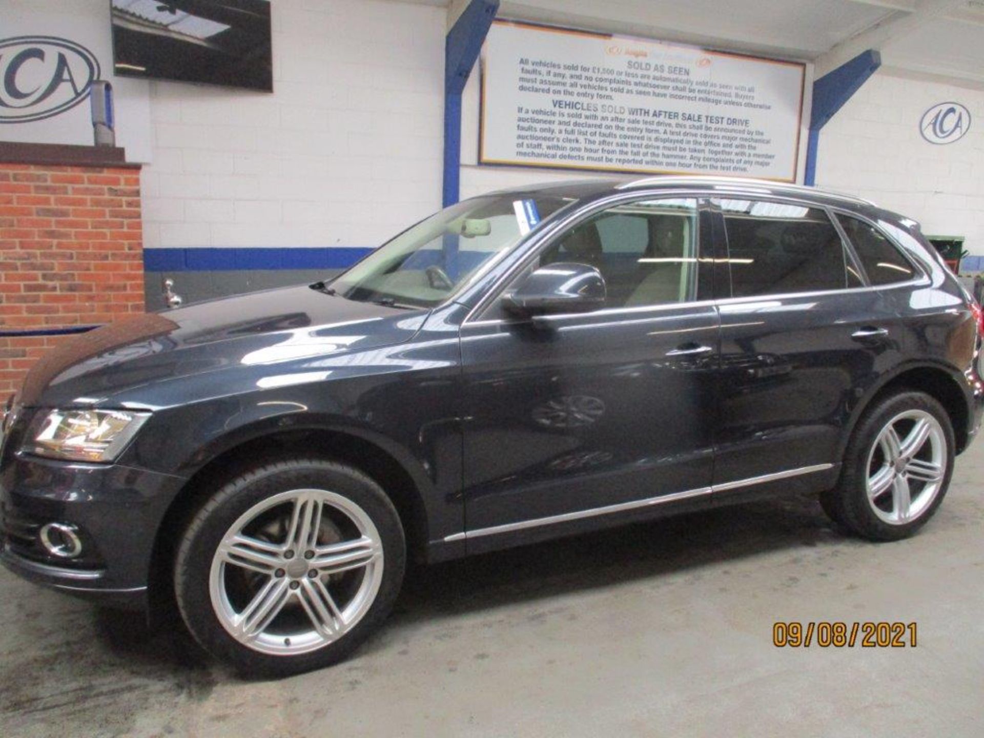 64 14 Audi Q5 SE TDi Quattro