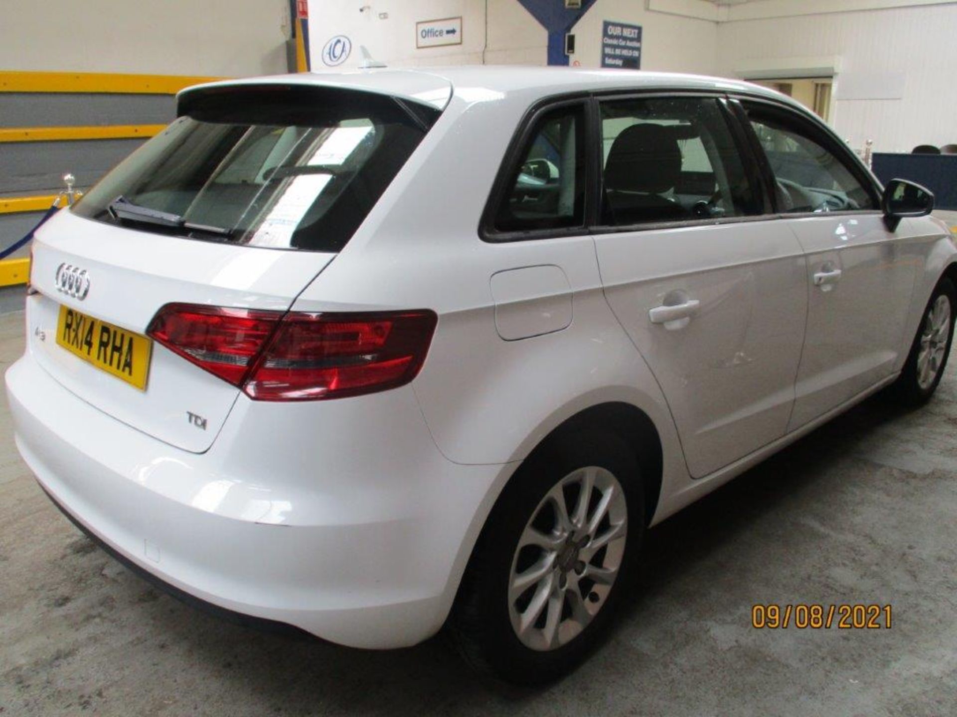 14 14 Audi A3 SE TDi - Image 2 of 18