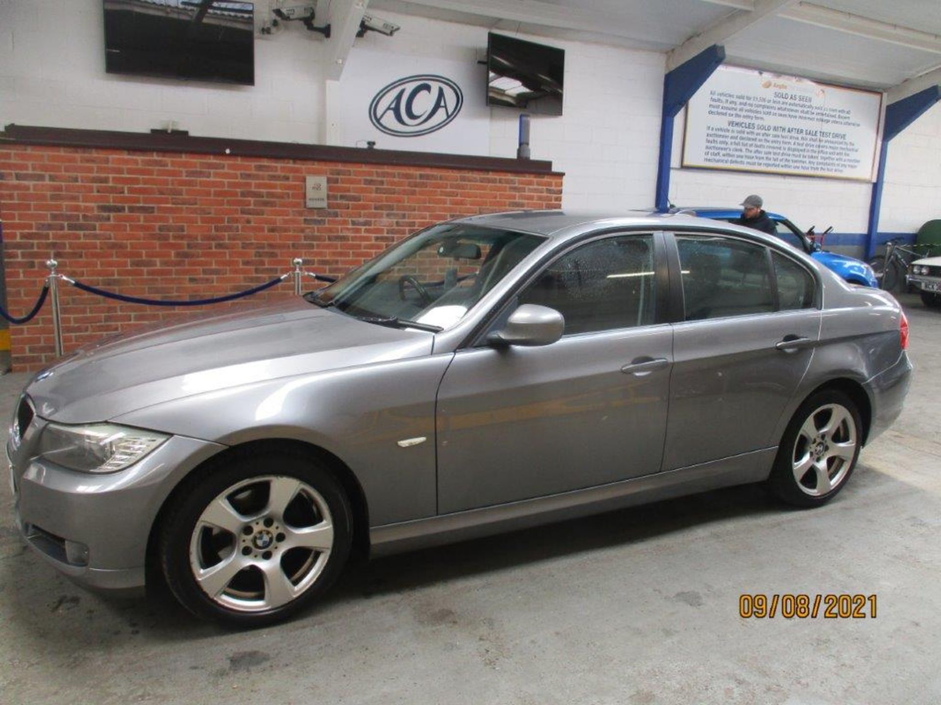 09 09 BMW 318D ES