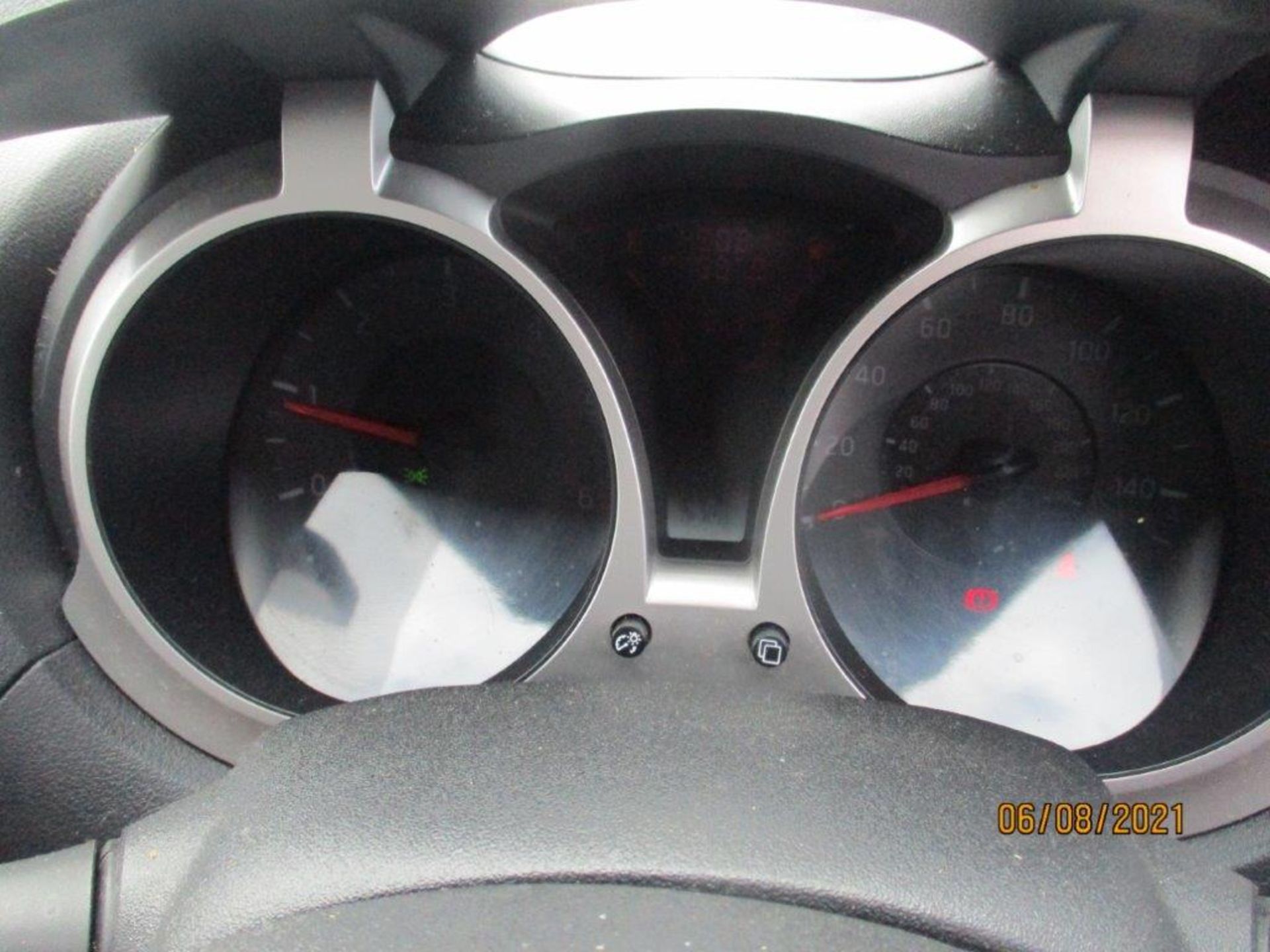 13 13 Nissan Juke Acenta Sport DCI - Image 20 of 25