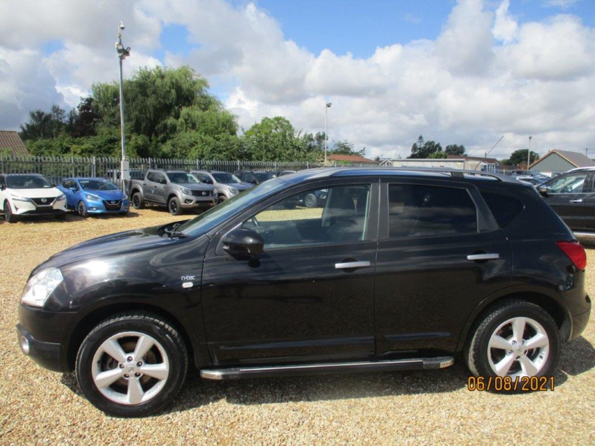 59 09 Nissan Qashqai N-Tec DCI - Image 2 of 27