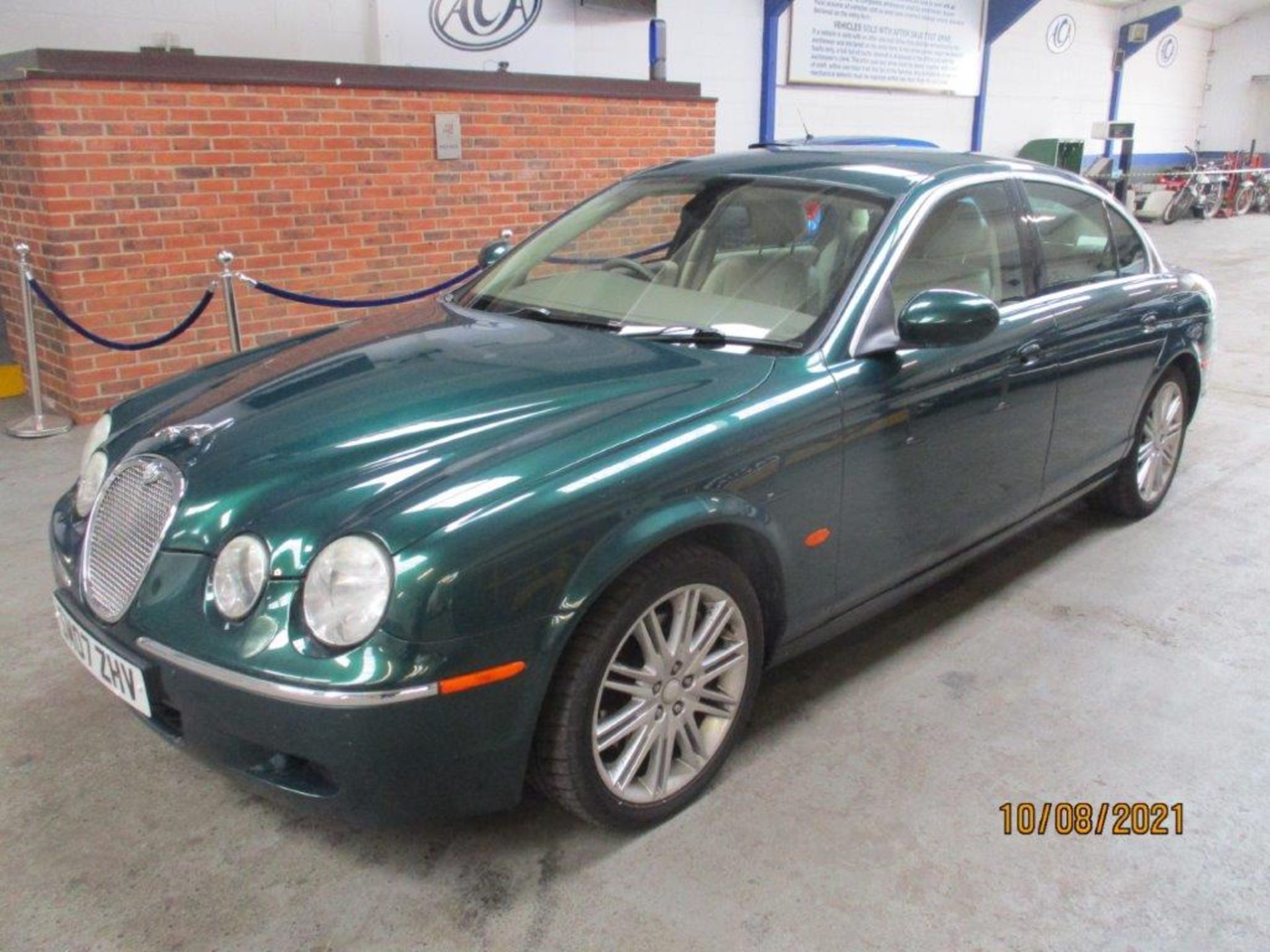 07 07 Jaguar S Type SE V6 Auto