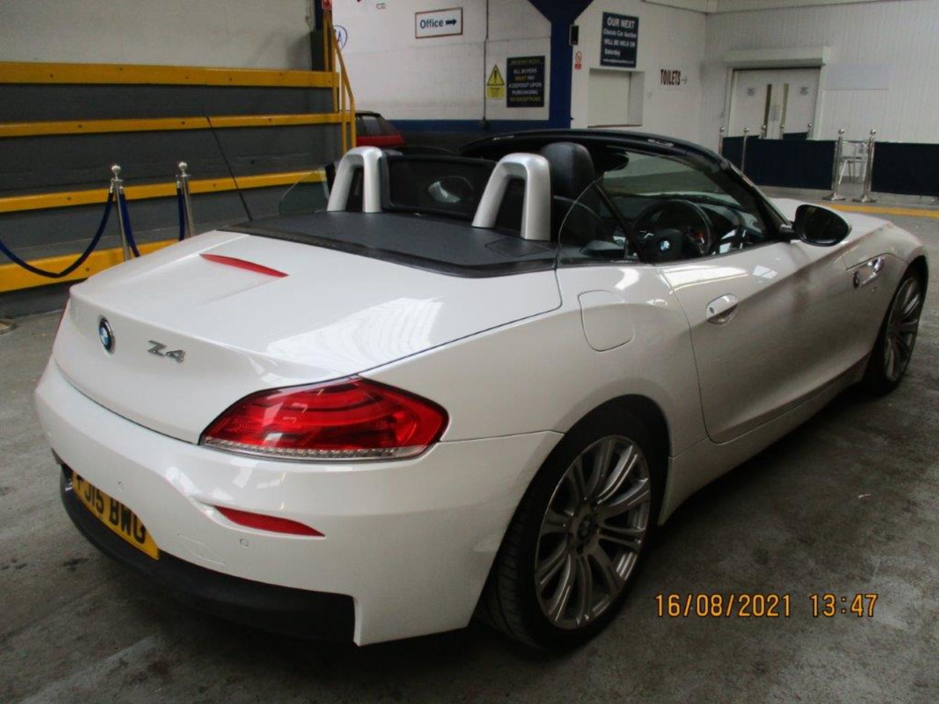 15 15 BMW Z4 S Drive18I M Sport - Image 7 of 26