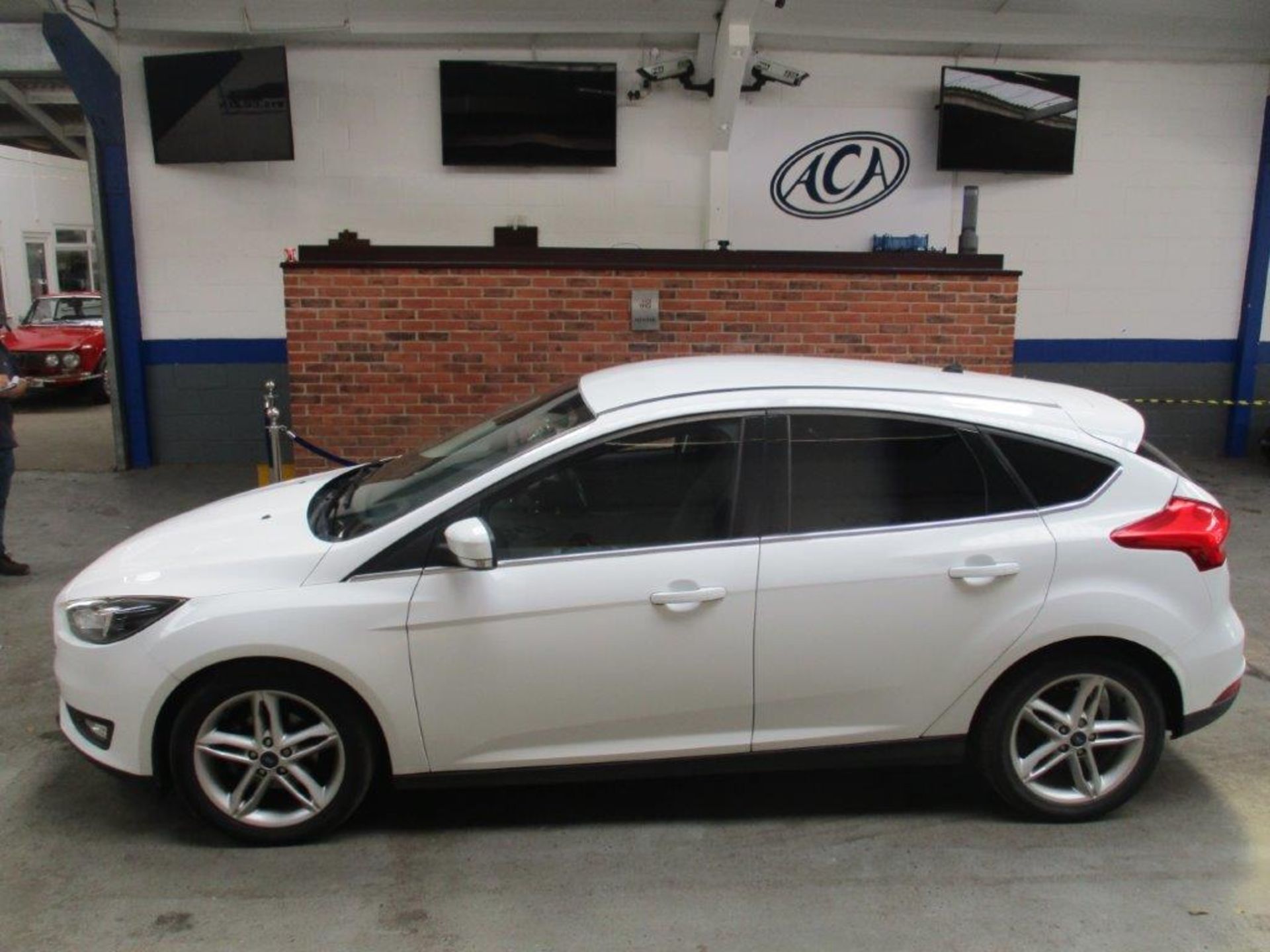 64 14 Ford Focus Zetec - Image 2 of 19