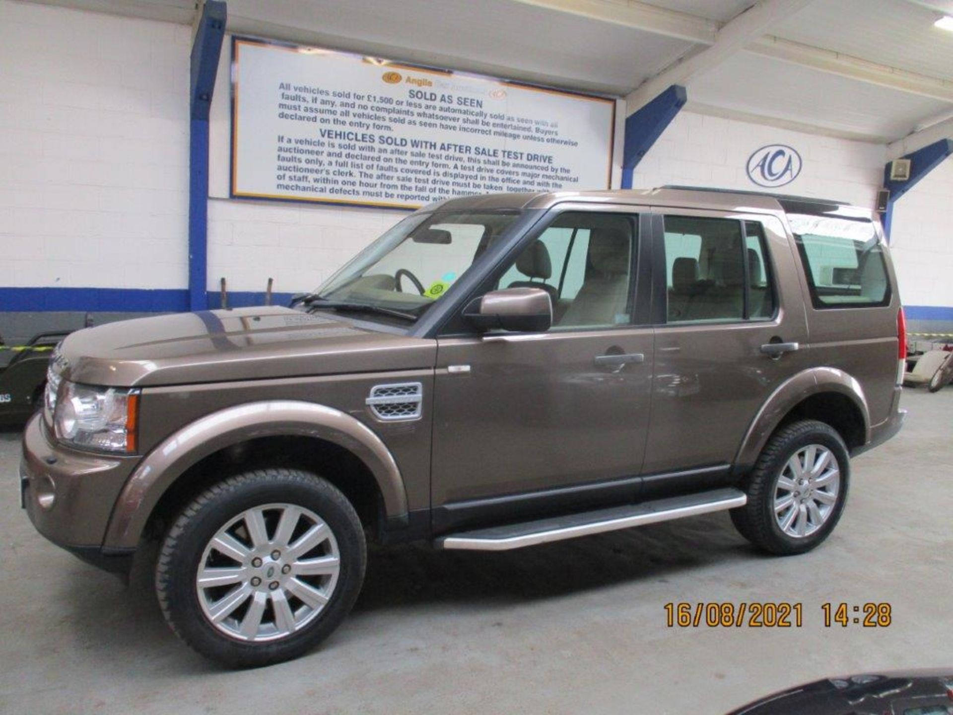 12 12 L/Rover Discovery HSE SDV6