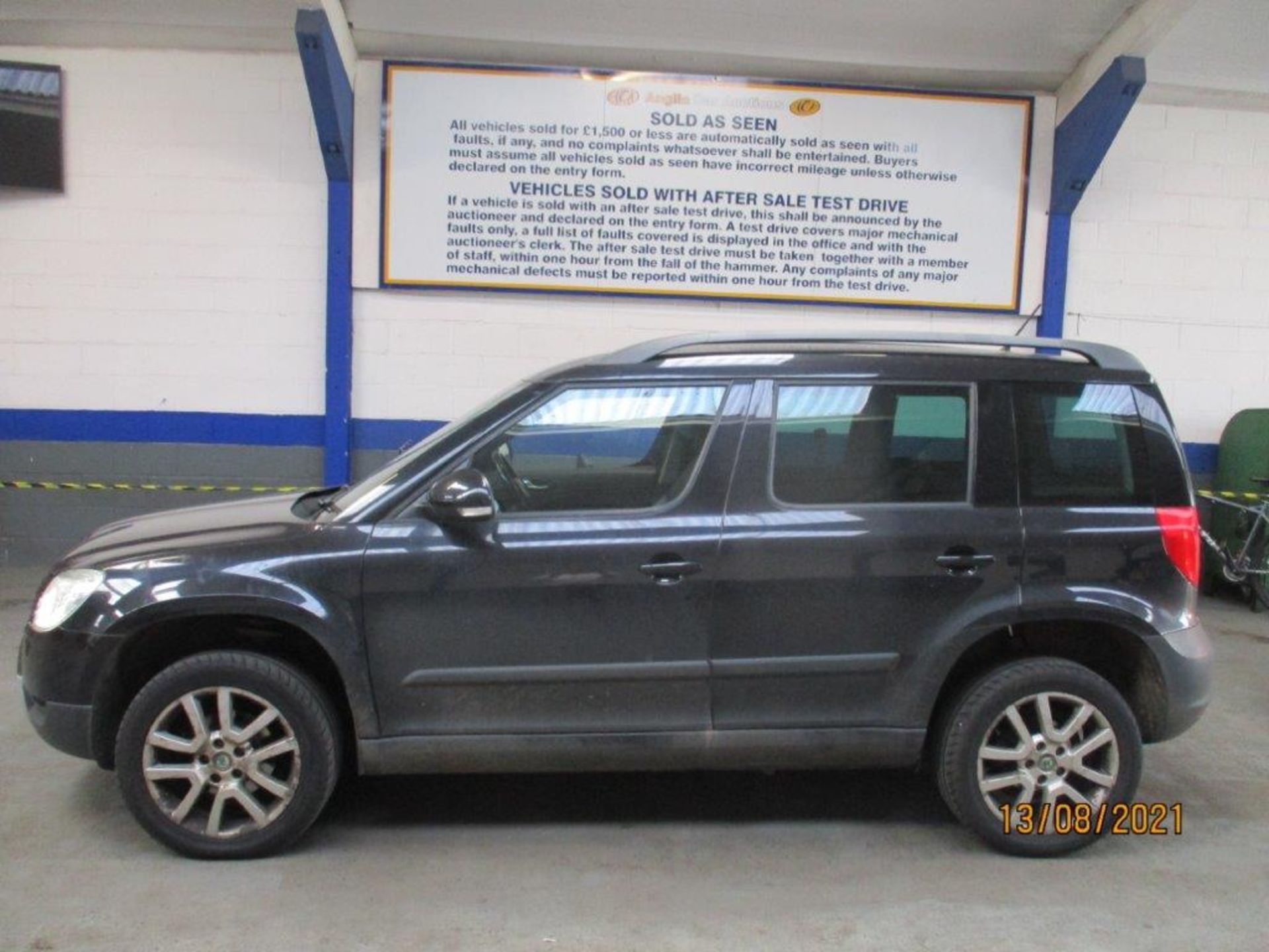 12 12 Skoda Yeti Elegance TDI CR - Image 5 of 21