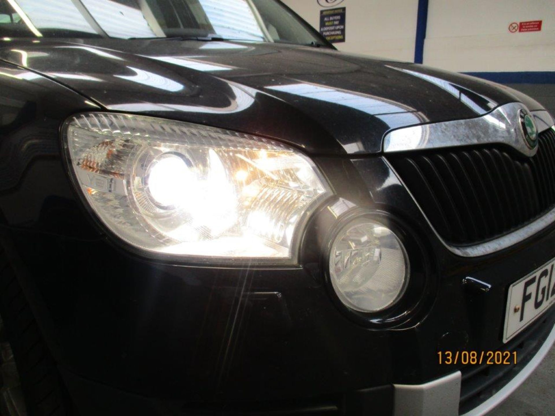 12 12 Skoda Yeti Elegance TDI CR - Image 4 of 21