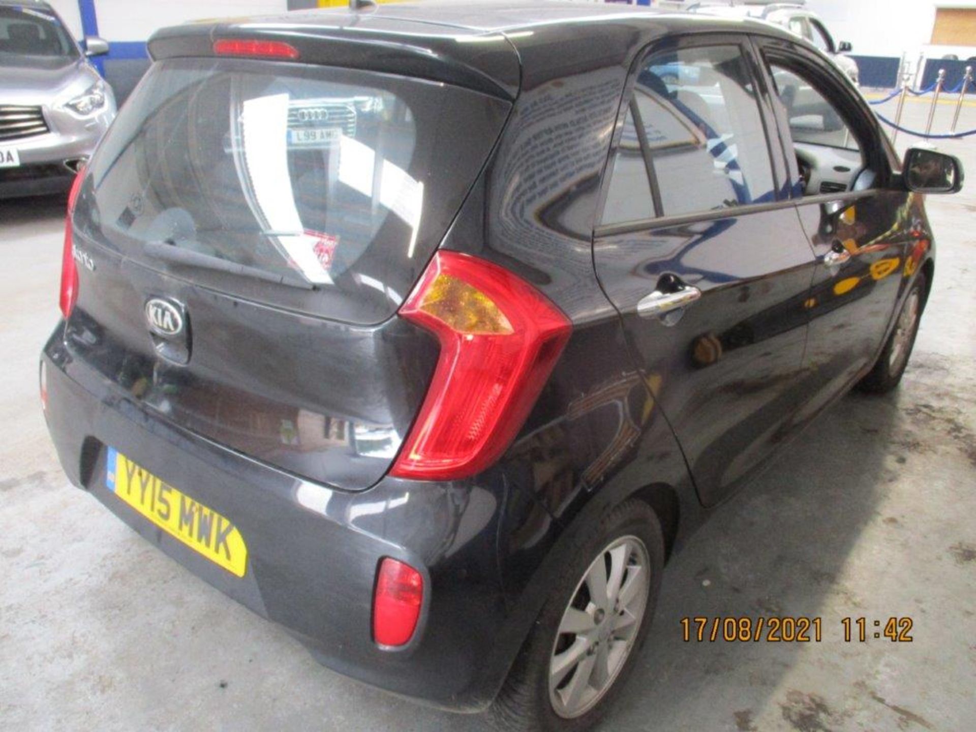 15 15 Kia Picanto 2 - Image 10 of 17