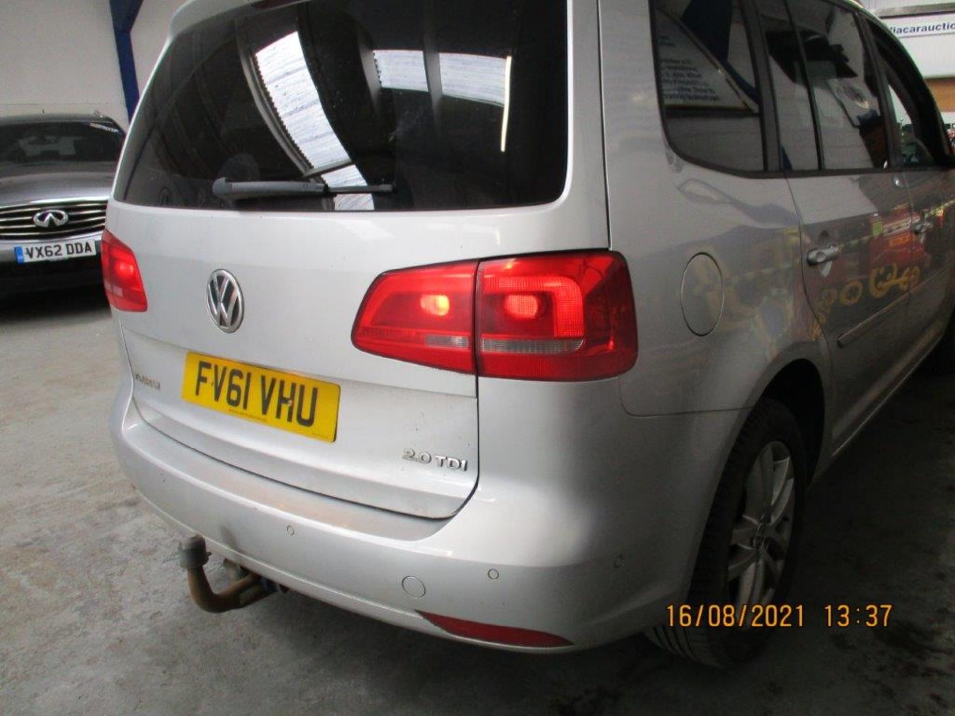 61 11 VW Touran SE TDI - Image 6 of 21