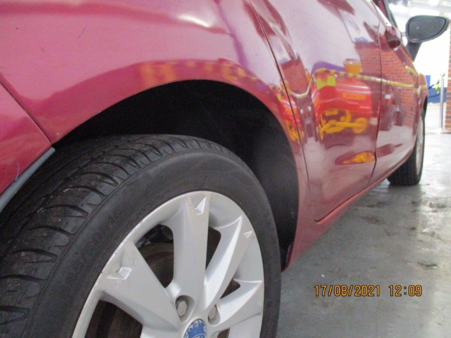09 09 Ford Fiesta Zetec - Image 6 of 17