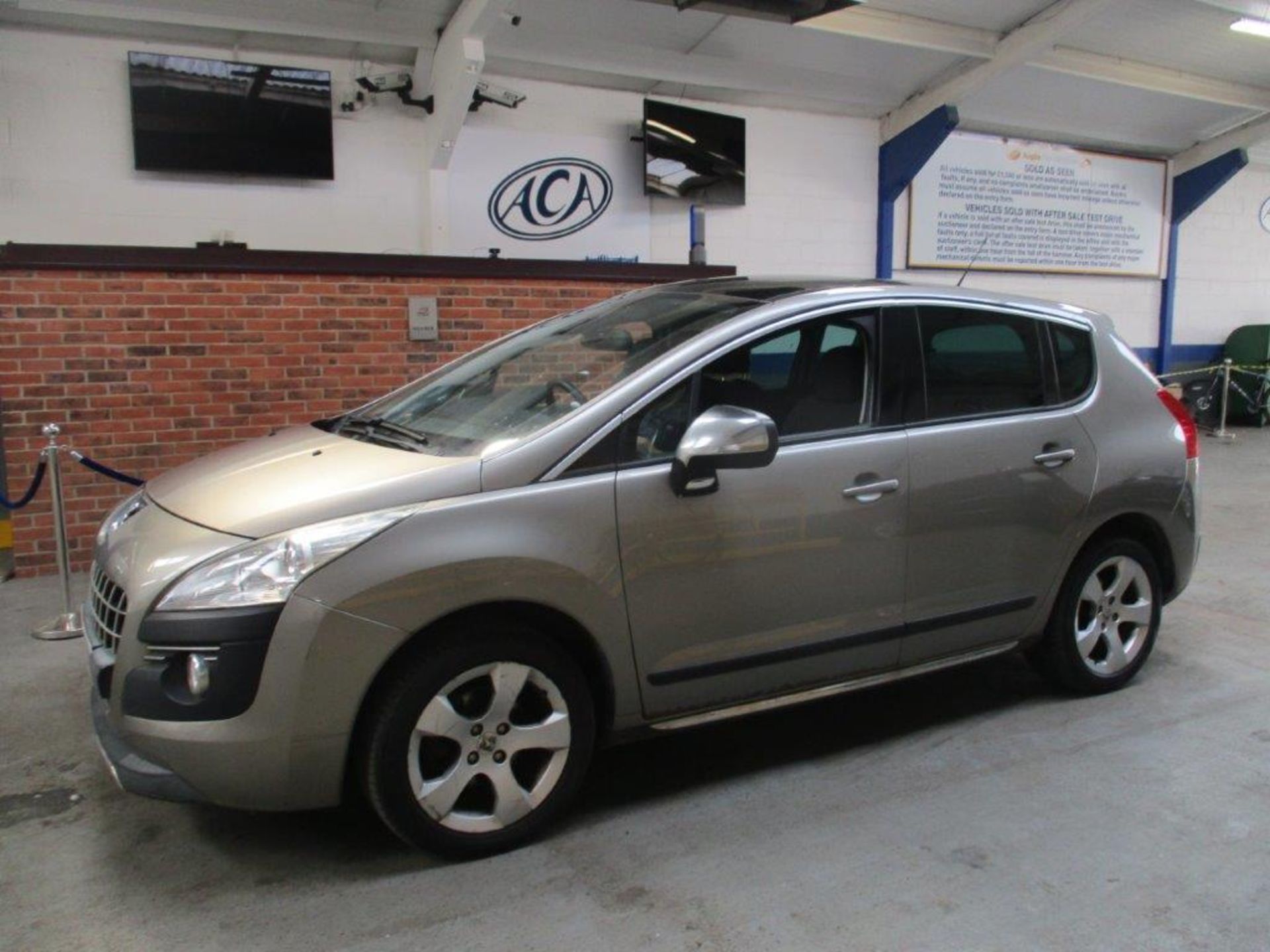 61 11 Peugeot 3008 Exclusive HDI - Image 2 of 24