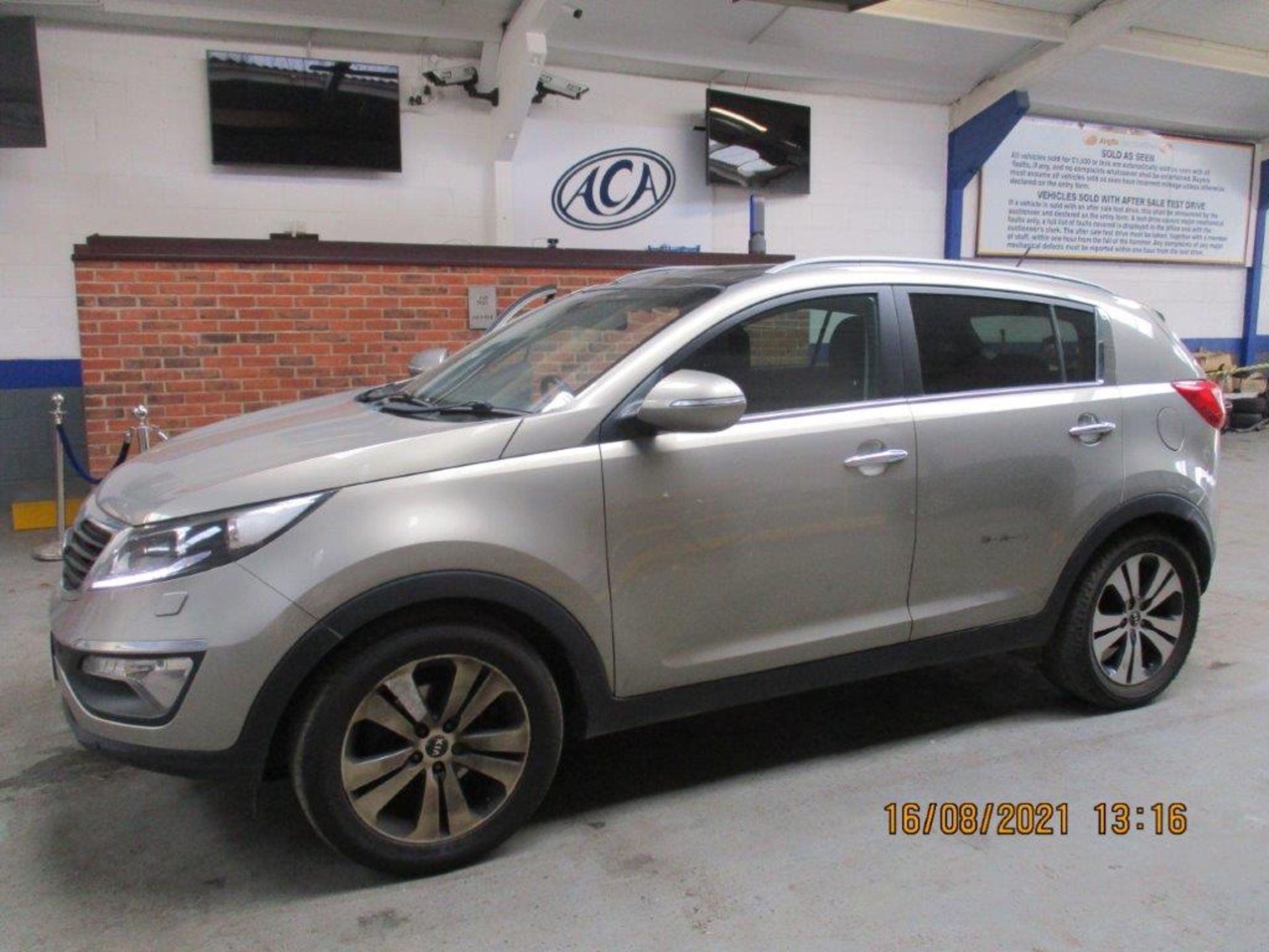 60 11 Kia Sportage 3 CRDi