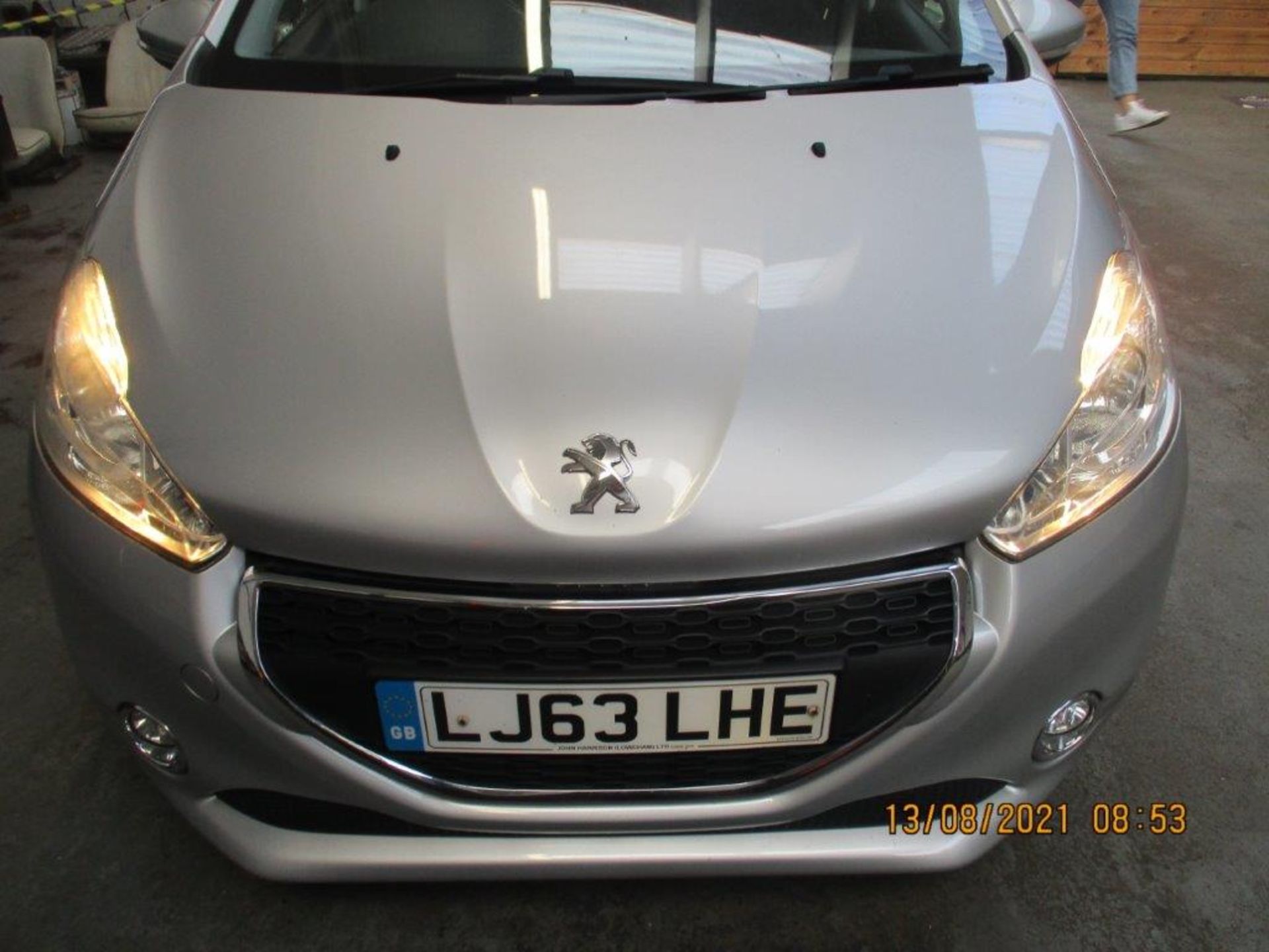63 13 Peugeot 208 Active - Image 11 of 19