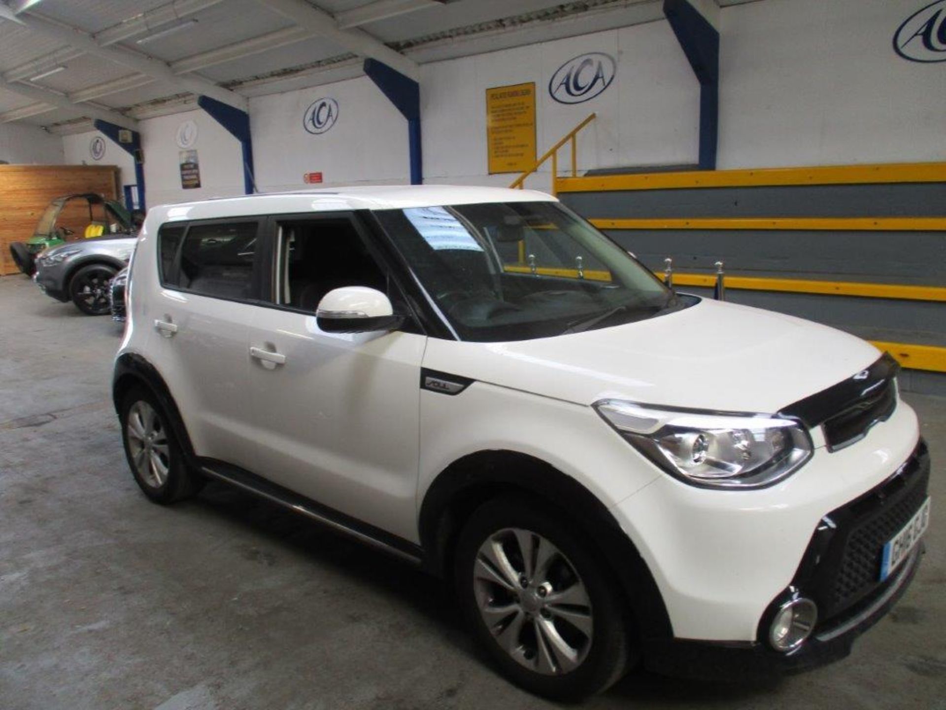 16 16 Kia Soul Urban - Image 3 of 19