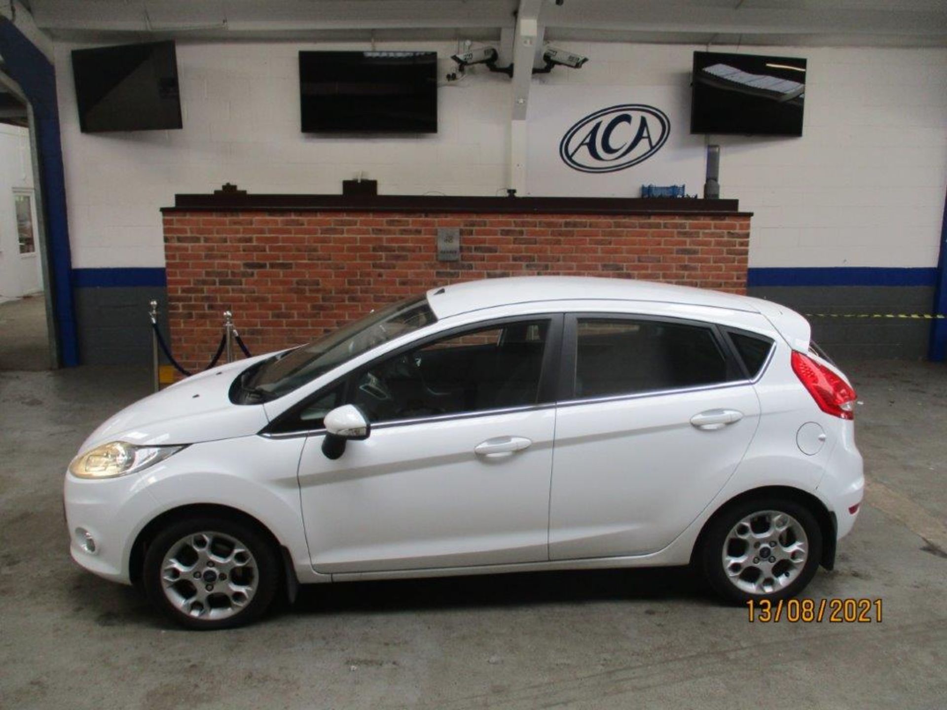 12 12 Ford Fiesta Zetec - Image 10 of 21