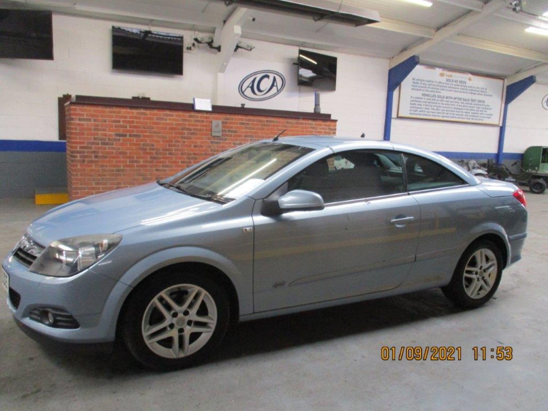 07 07 Vauxhall Astra Twin top Sport