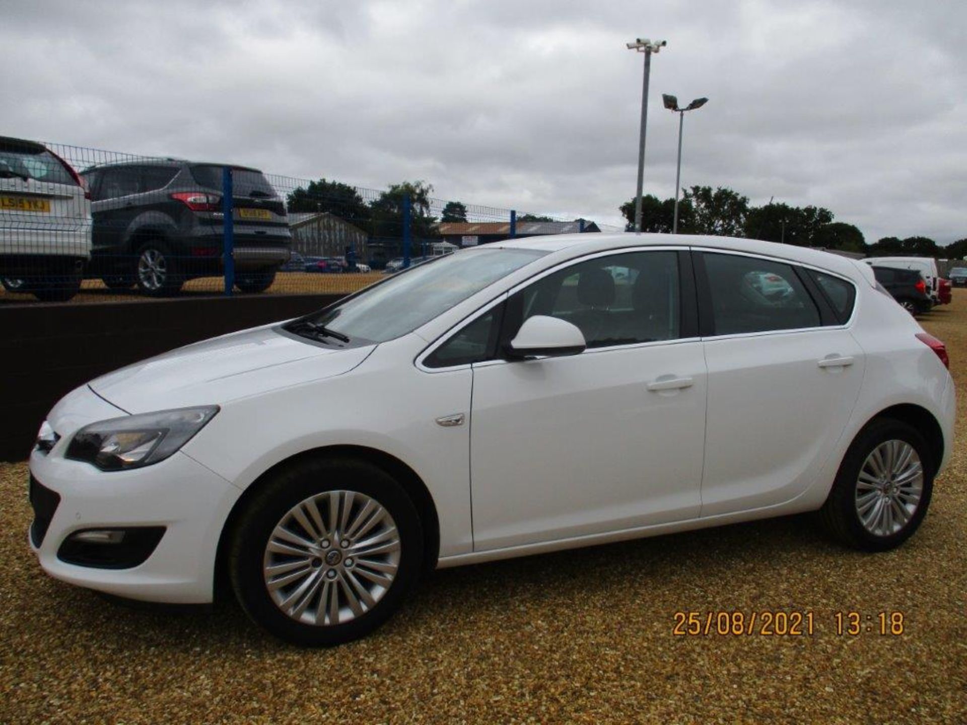 64 14 Vauxhall Astra Excite CDTi