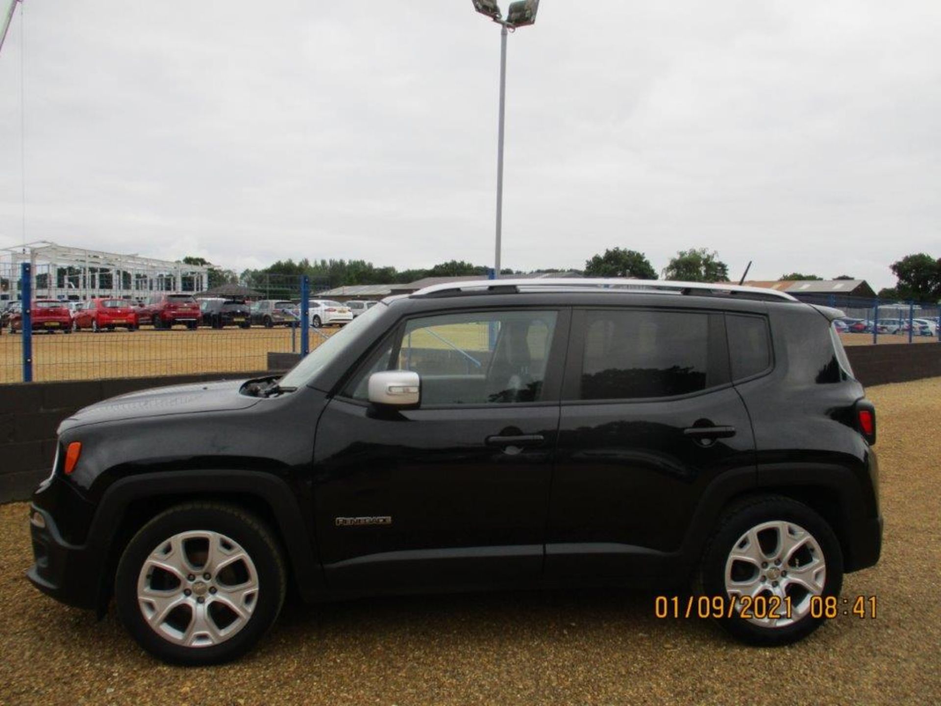 65 15 Jeep Renegade Limited M-Jet - Image 2 of 21