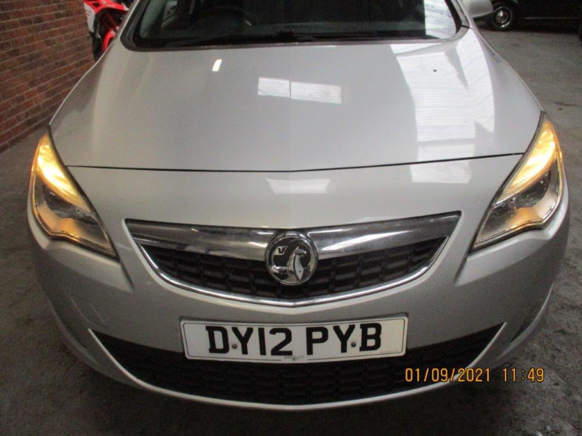 12 12 Vauxhall Astra Excl CDTI - Image 2 of 19