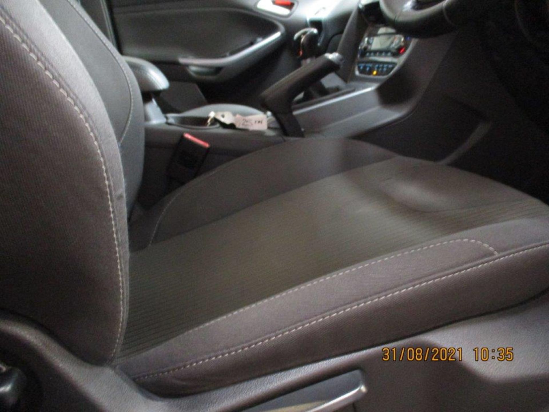 14 14 Ford Focus Titanium Navigator - Image 20 of 21