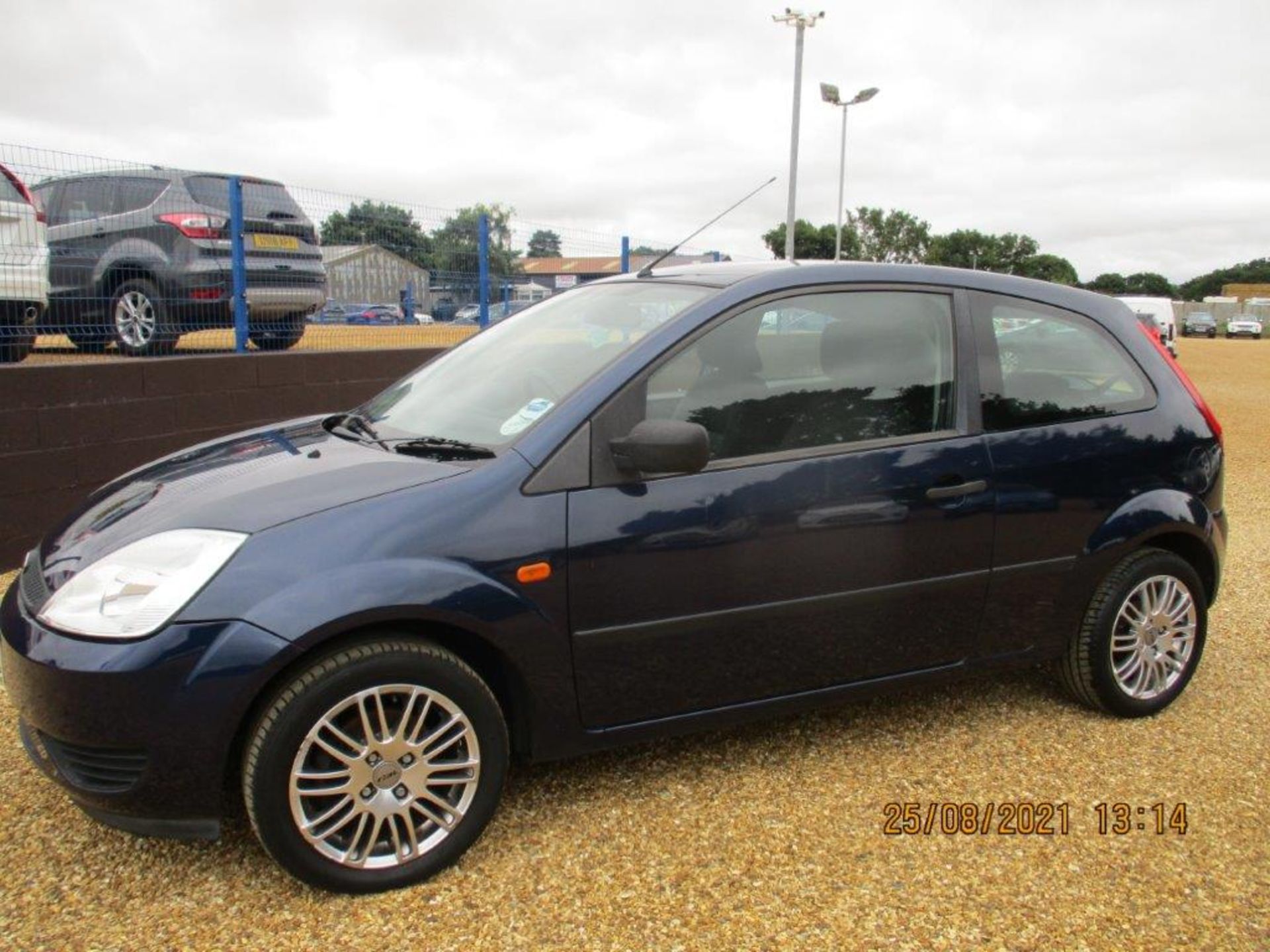 06 06 Ford Fiesta Style