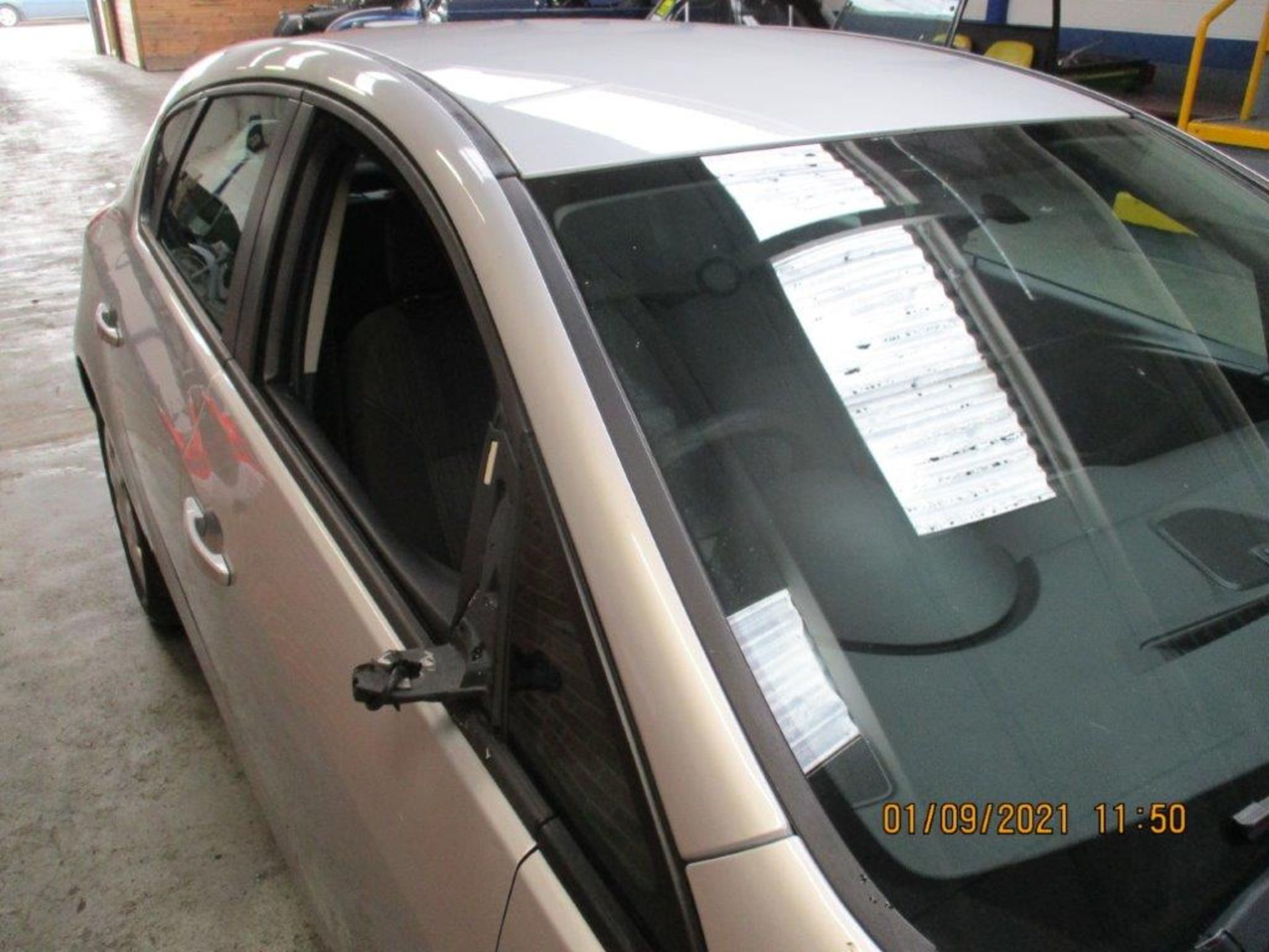 12 12 Vauxhall Astra Excl CDTI - Image 10 of 19