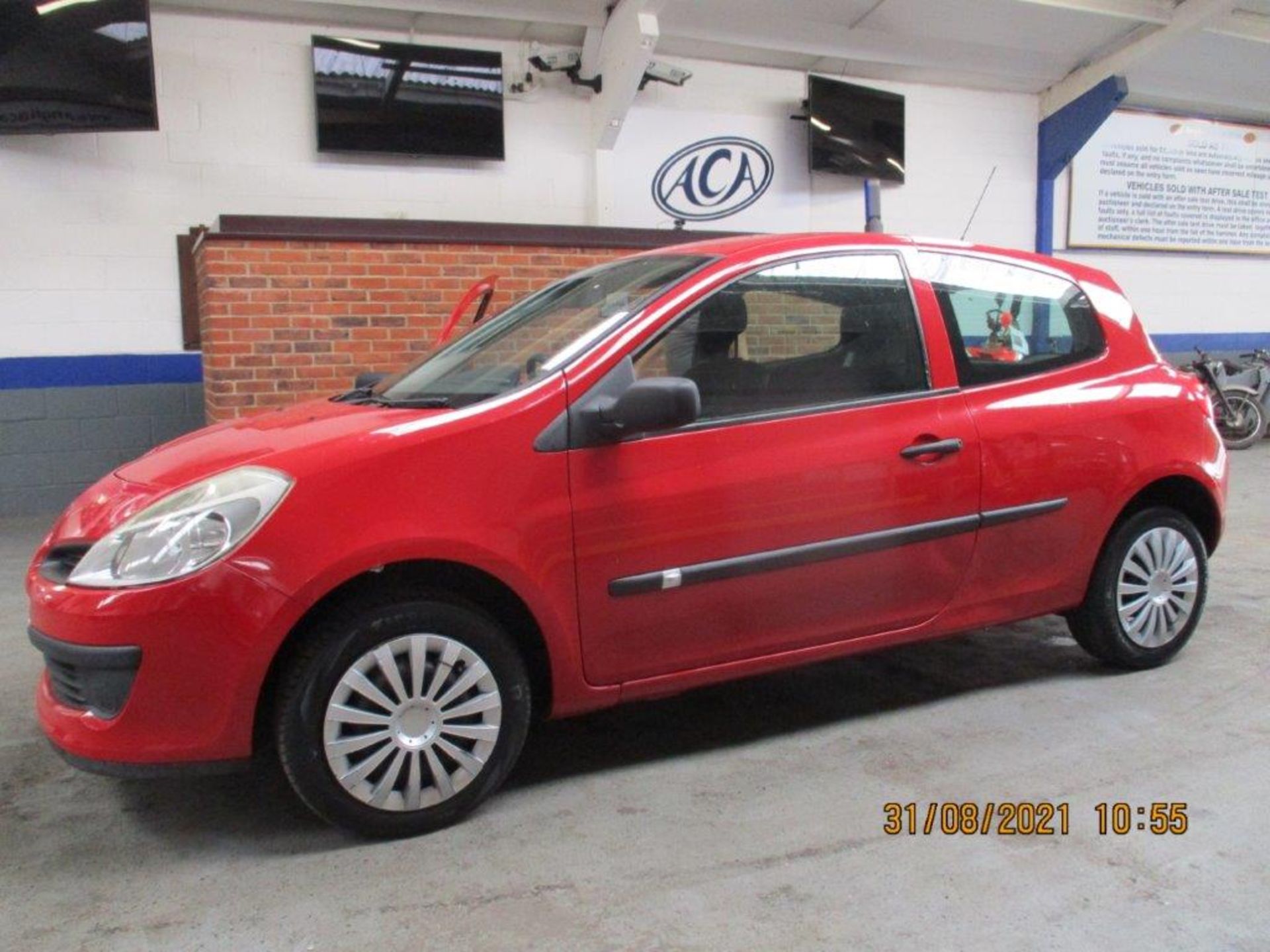 08 08 Renault Clio Freeway 16V