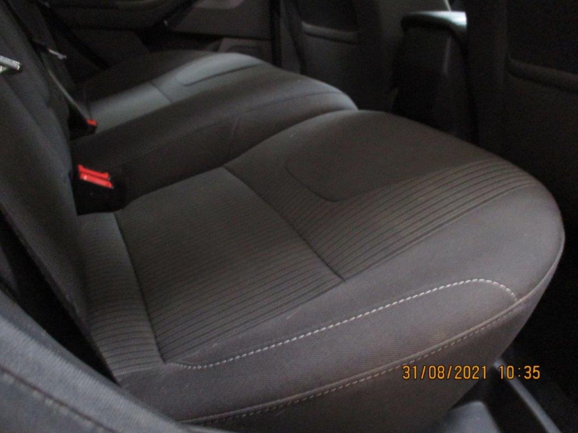 14 14 Ford Focus Titanium Navigator - Image 19 of 21