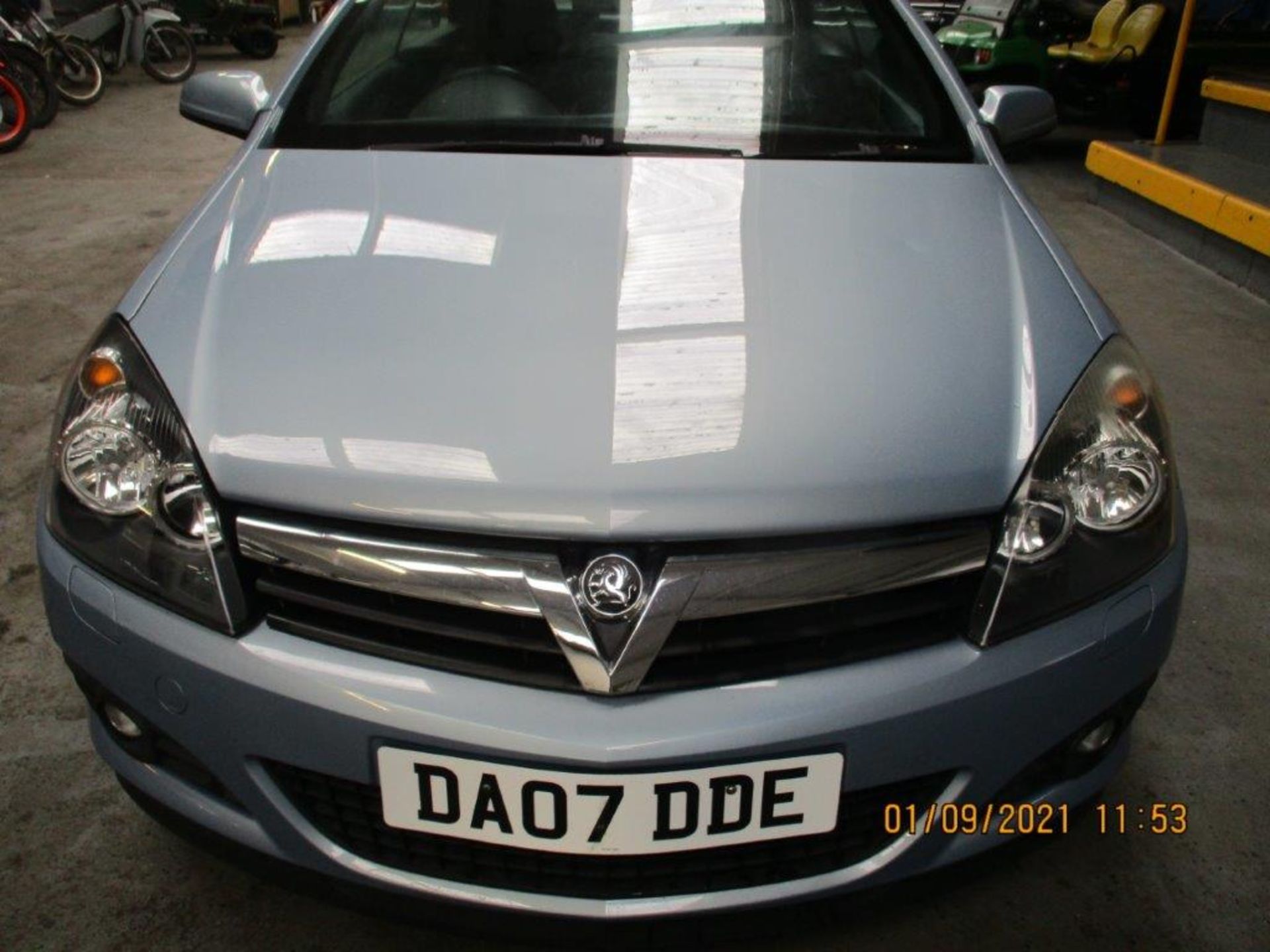 07 07 Vauxhall Astra Twin top Sport - Image 10 of 14