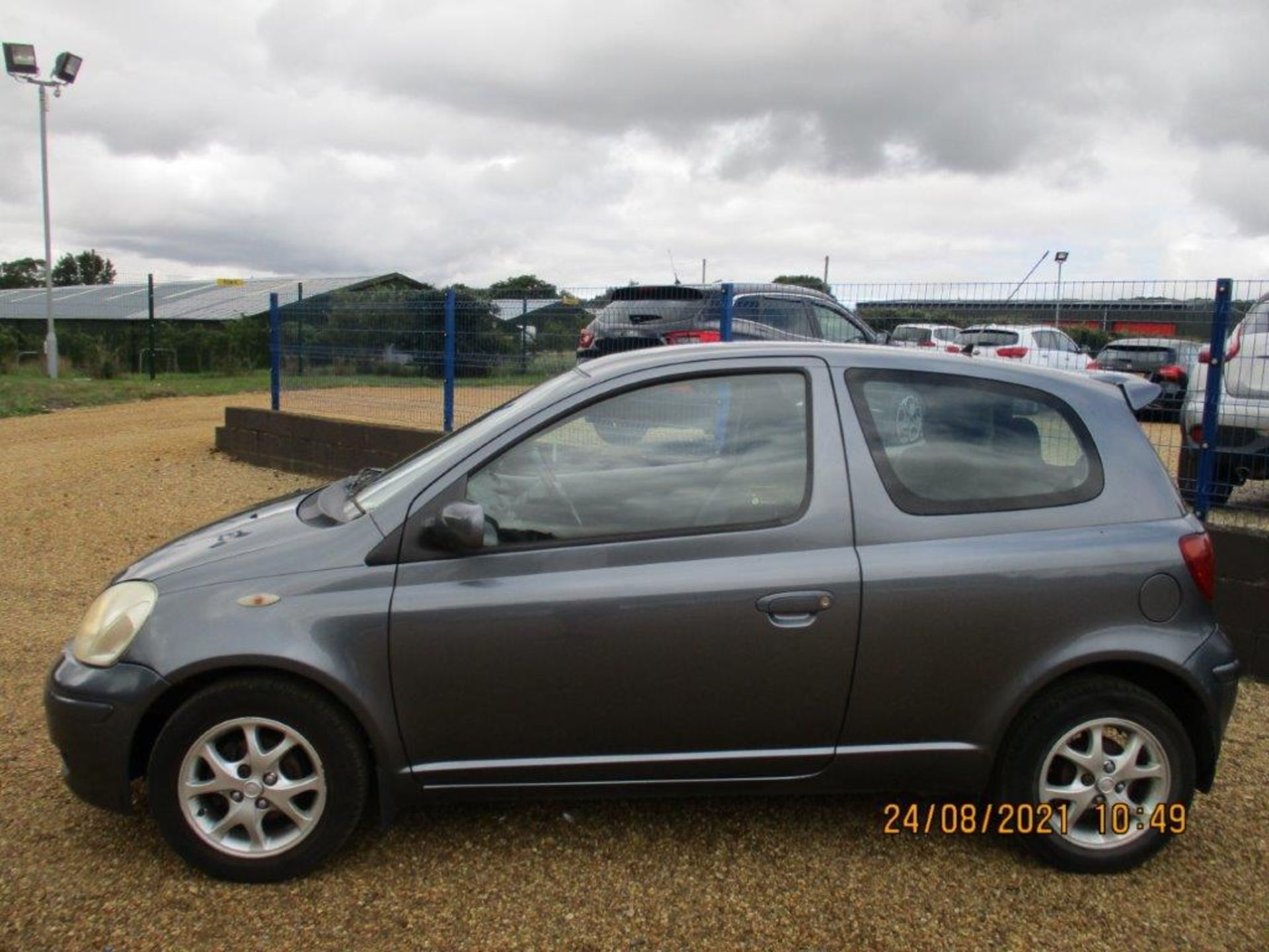 05 05 Toyota Yaris Colour Collection - Image 2 of 19