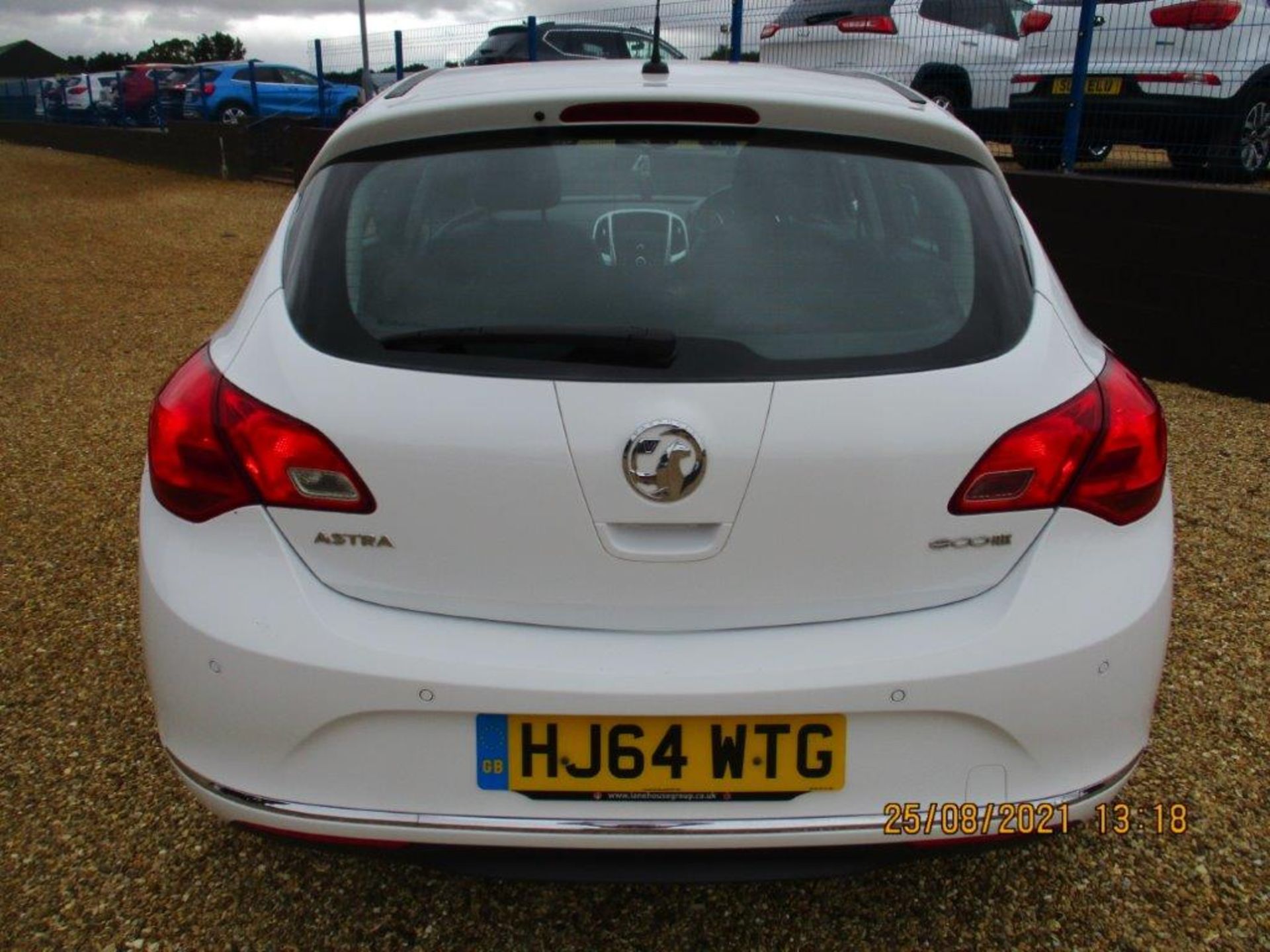 64 14 Vauxhall Astra Excite CDTi - Image 2 of 19