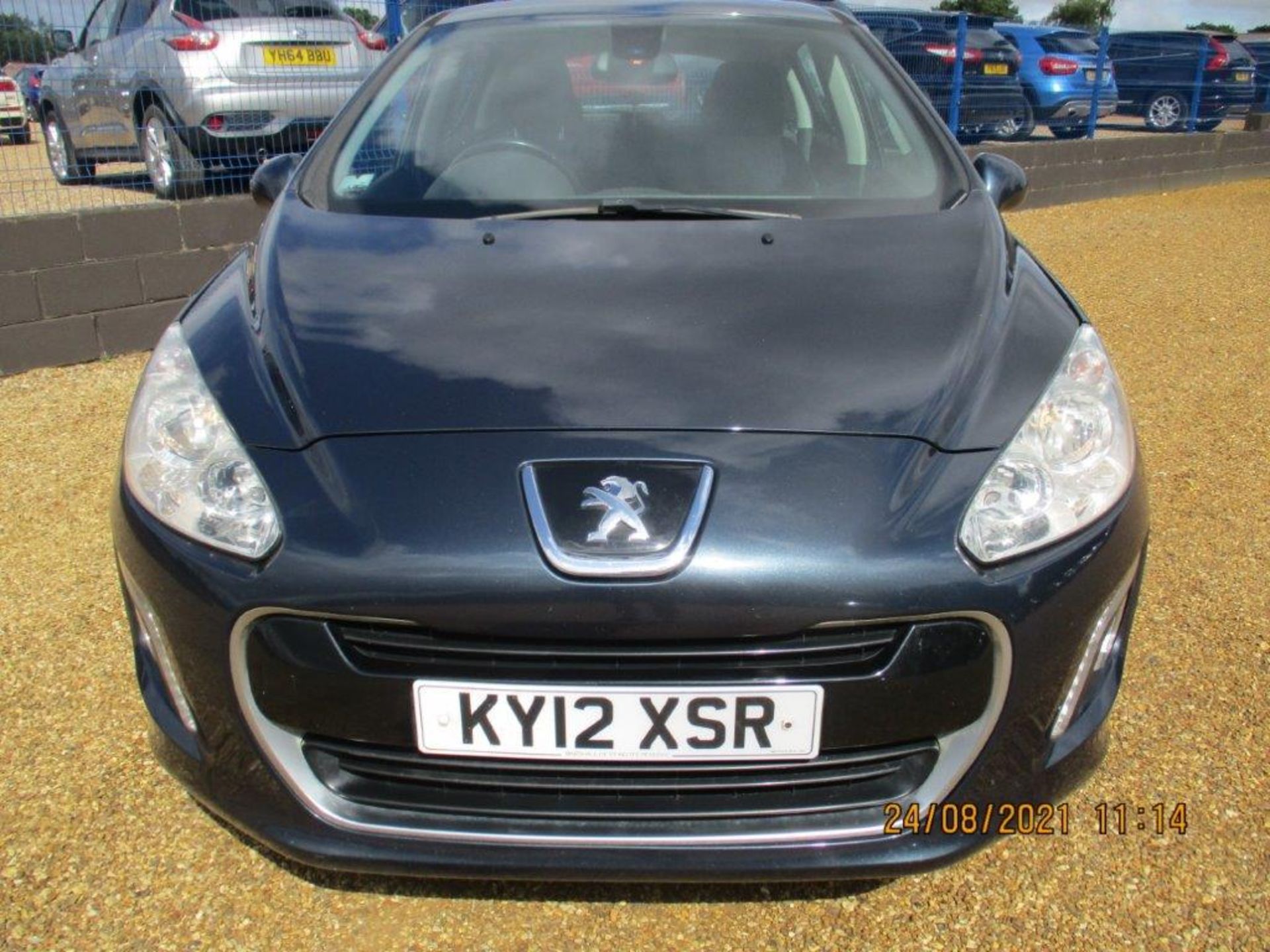 12 12 Peugeot 308 Active HDI - Image 6 of 18